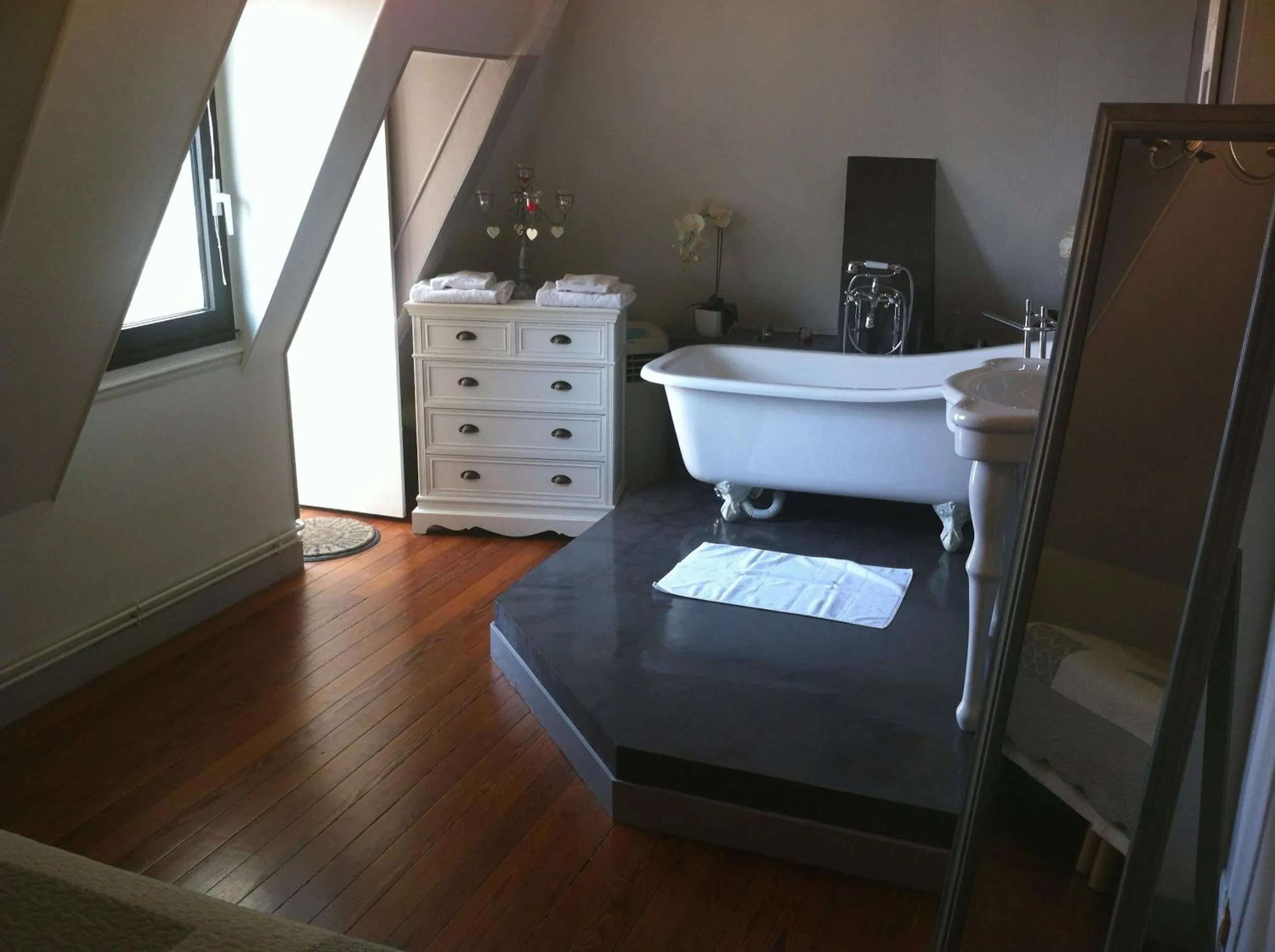 Bathroom in La Demeure de Laclais