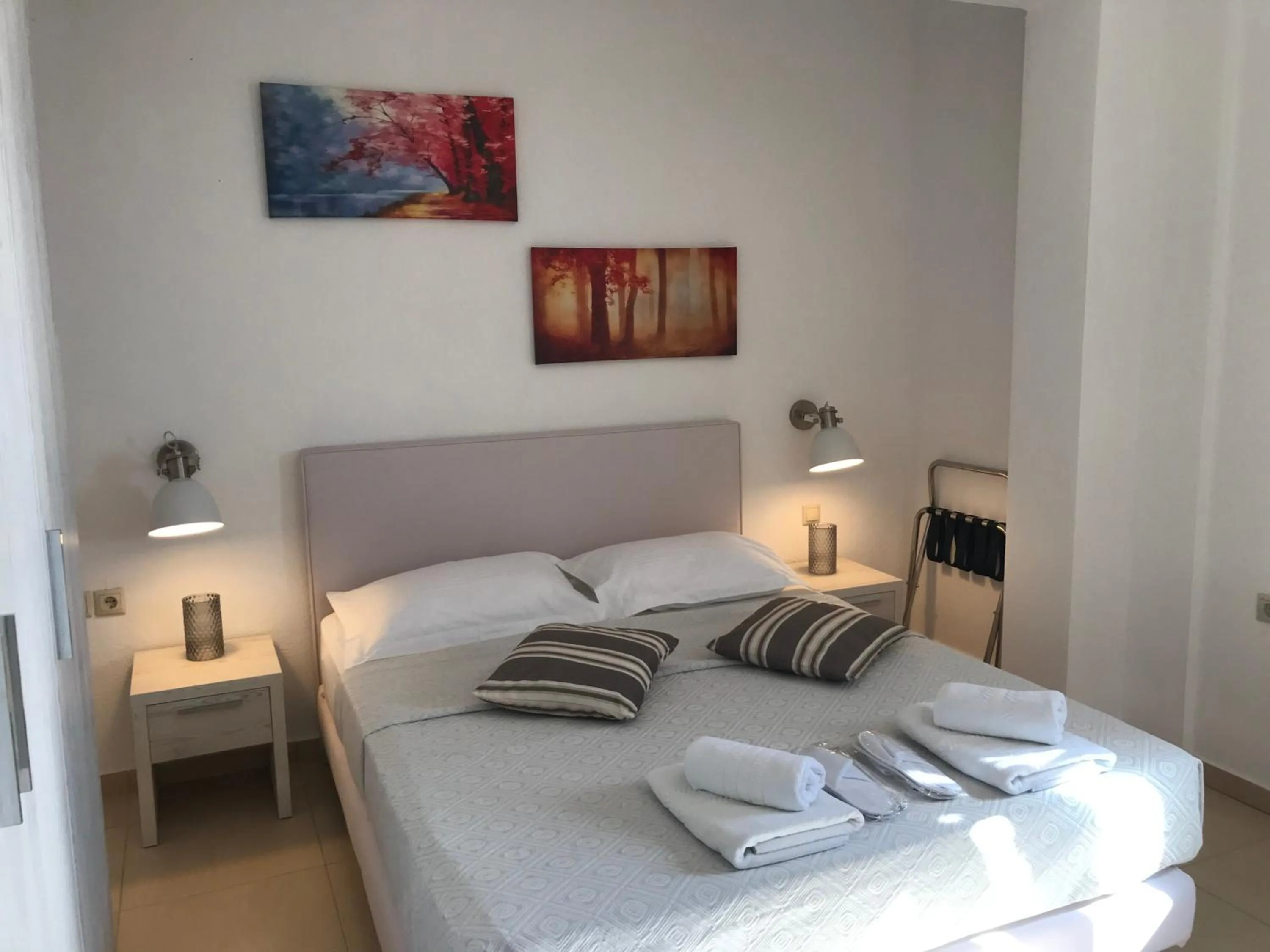 Bed in Koumaros Aparthotel