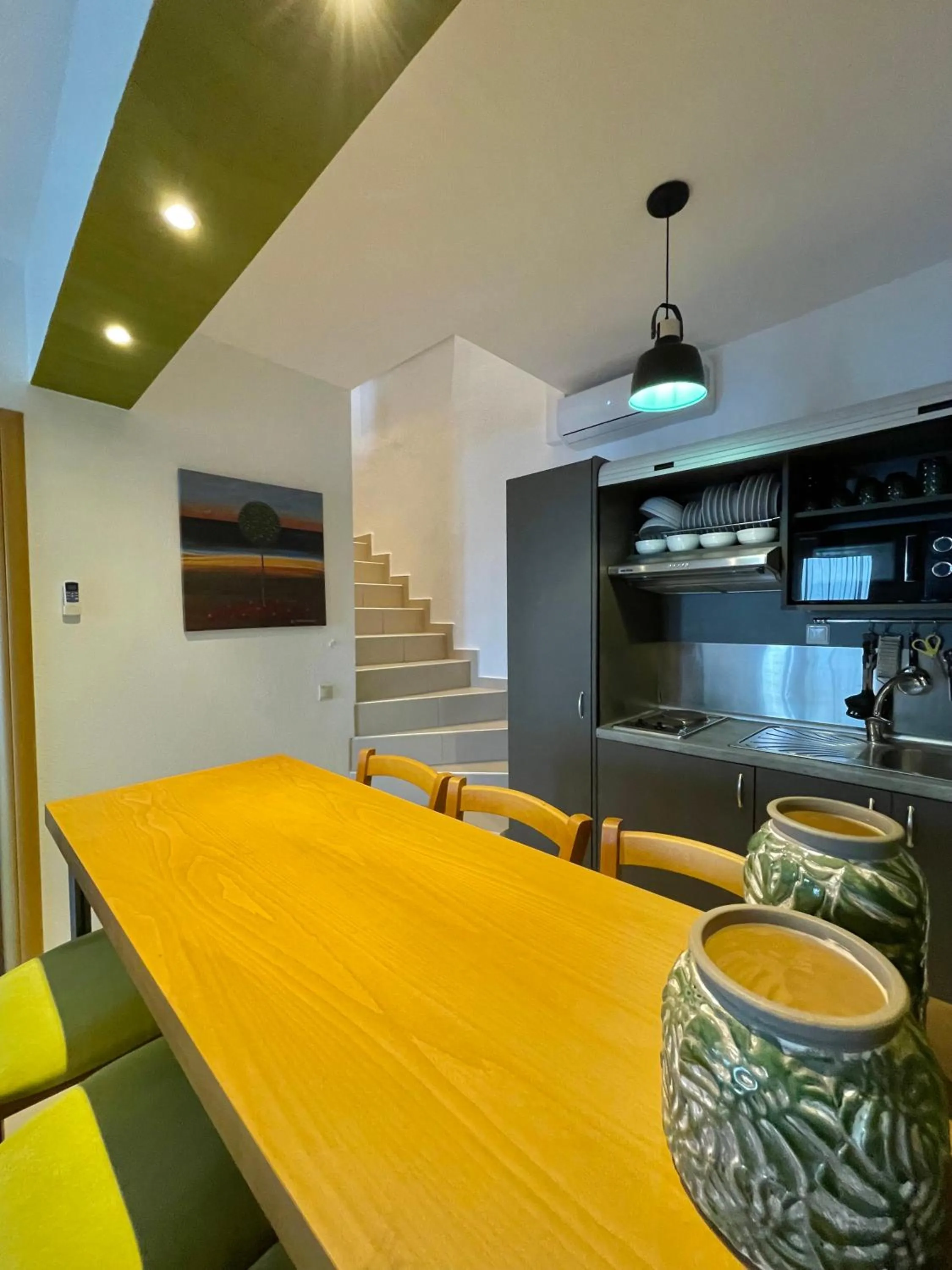 Dining area in Koumaros Aparthotel