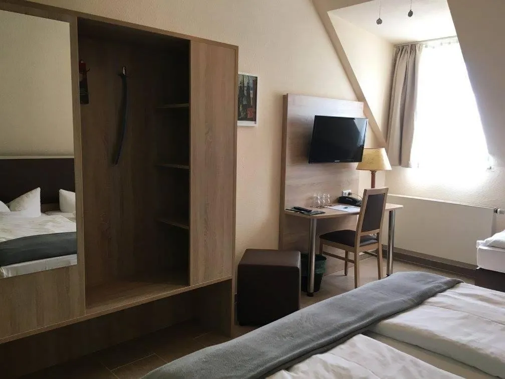 Decorative detail, Bed in Hotel Landsberg