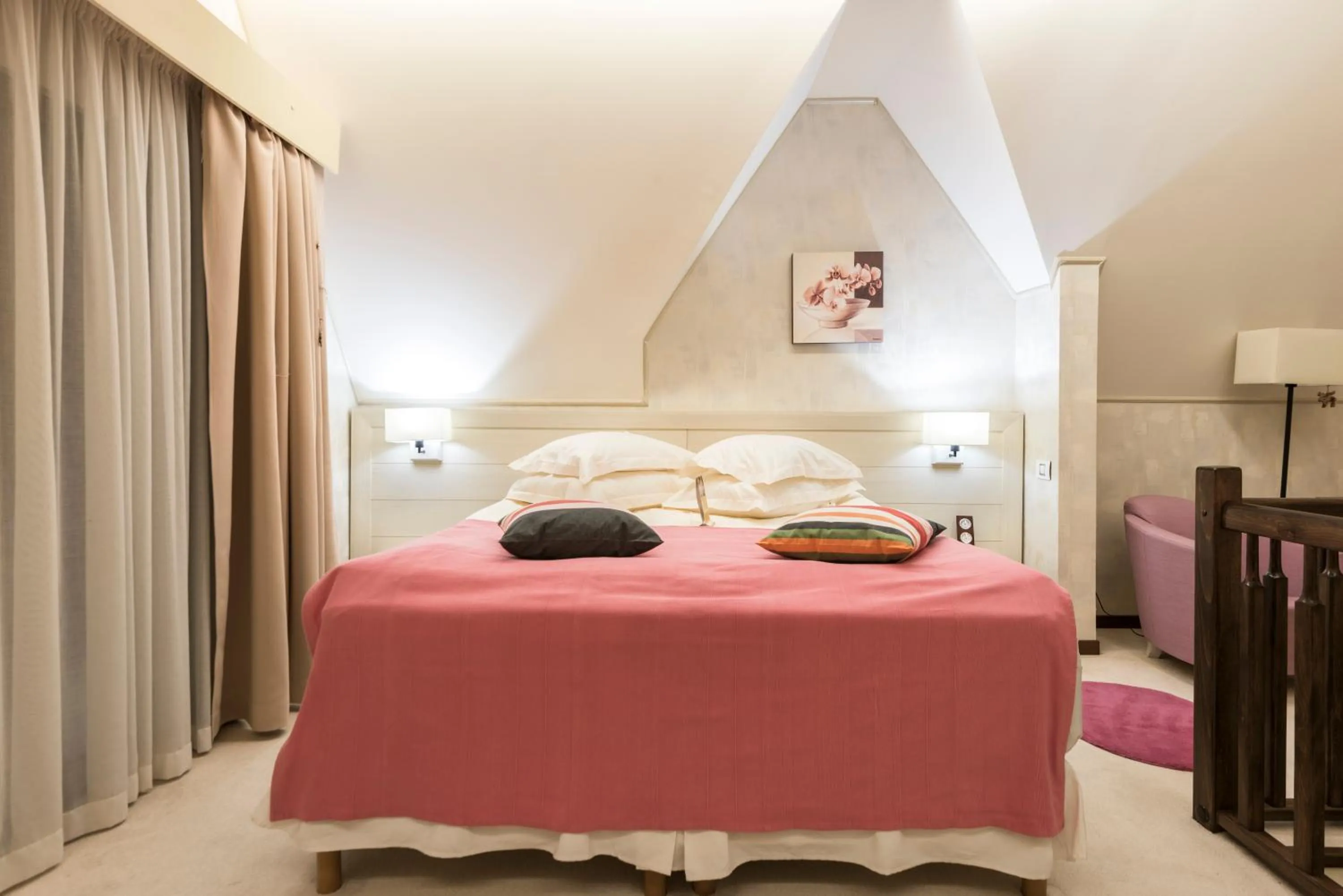 Bed in Ioana Boutique Hotel