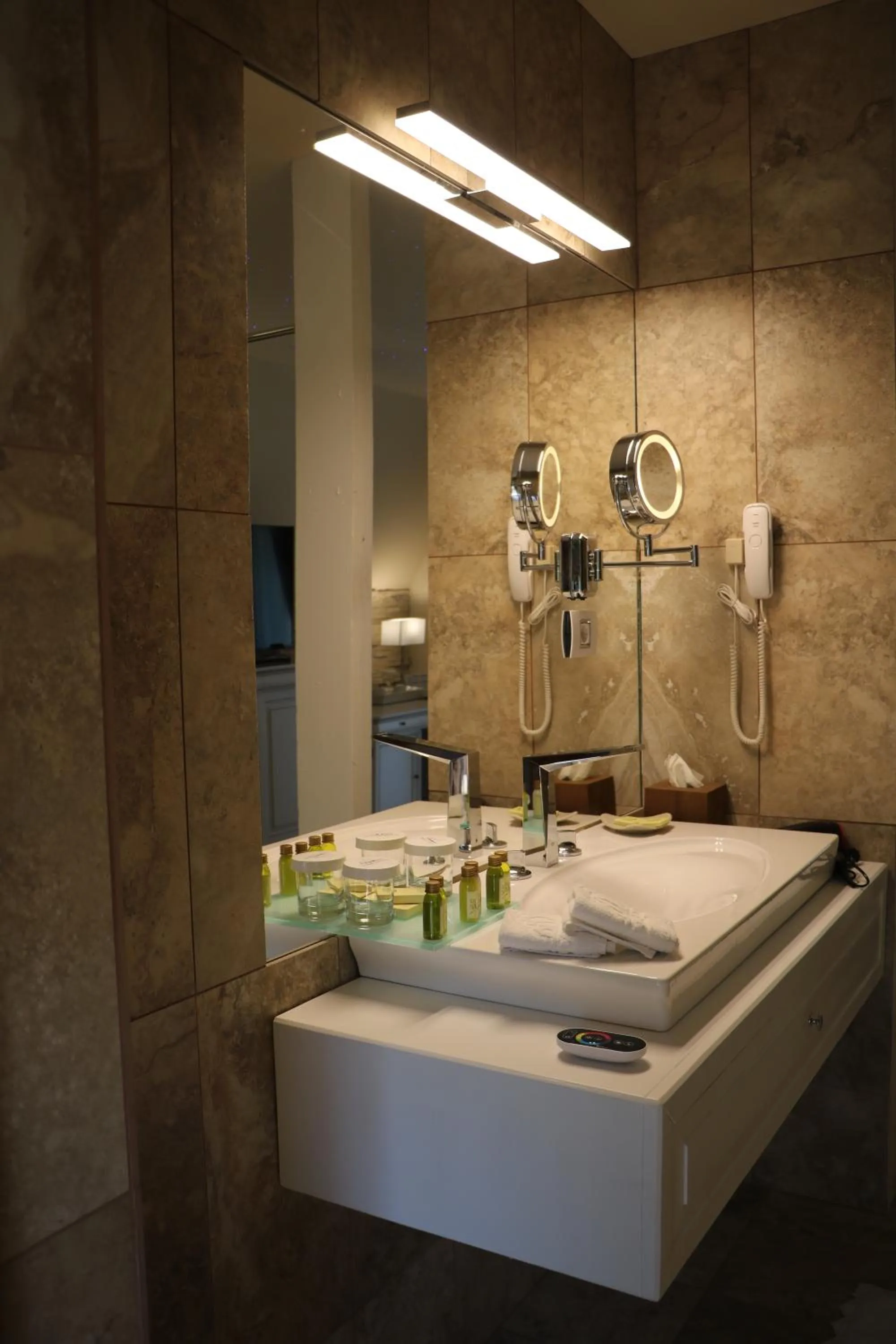 Bathroom in Ioana Boutique Hotel