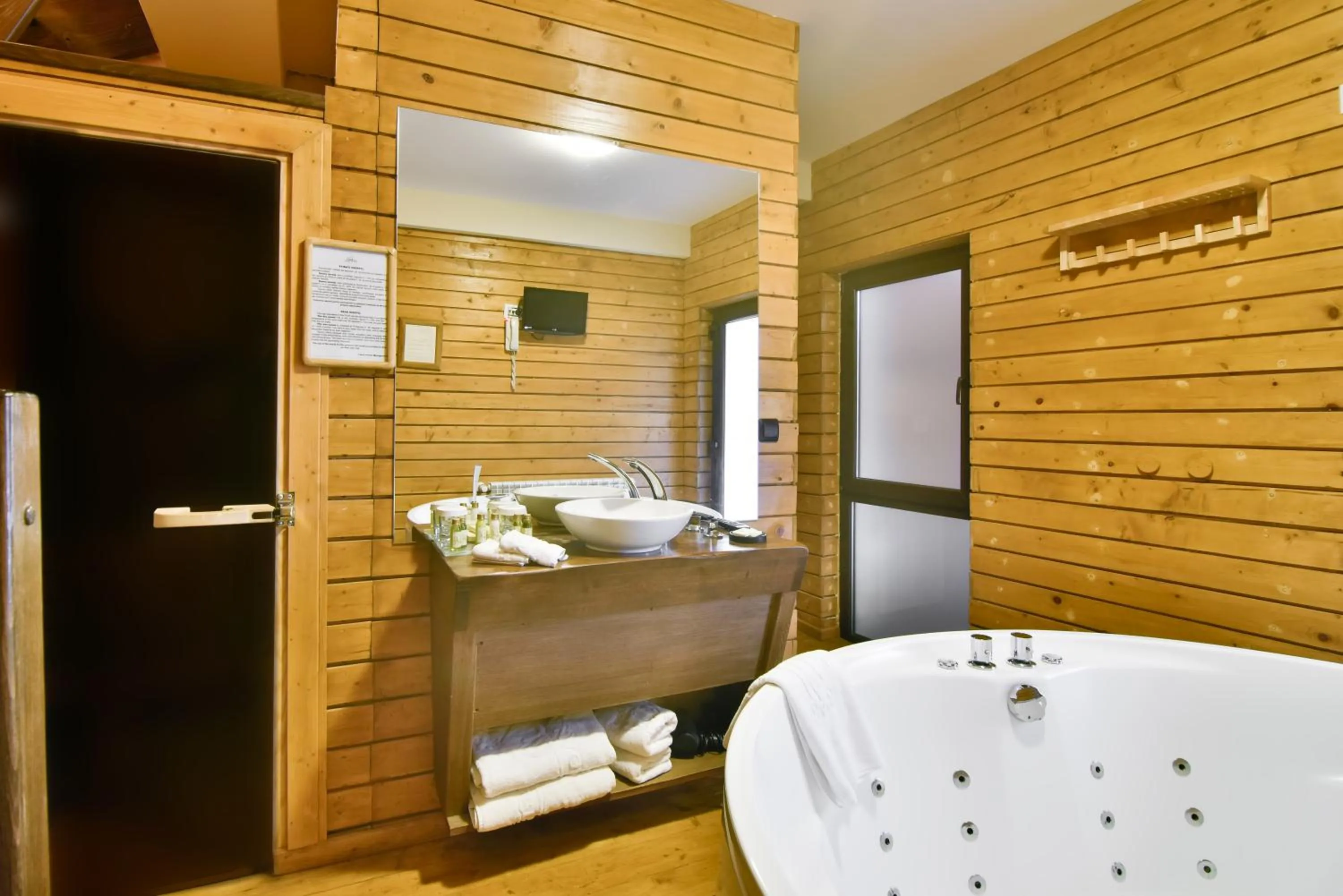 Ioana Boutique Hotel