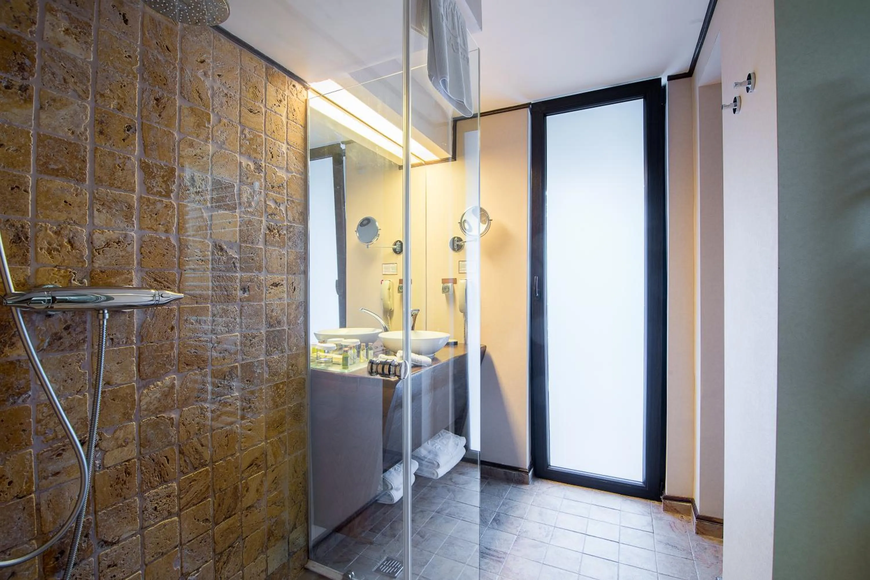 Ioana Boutique Hotel