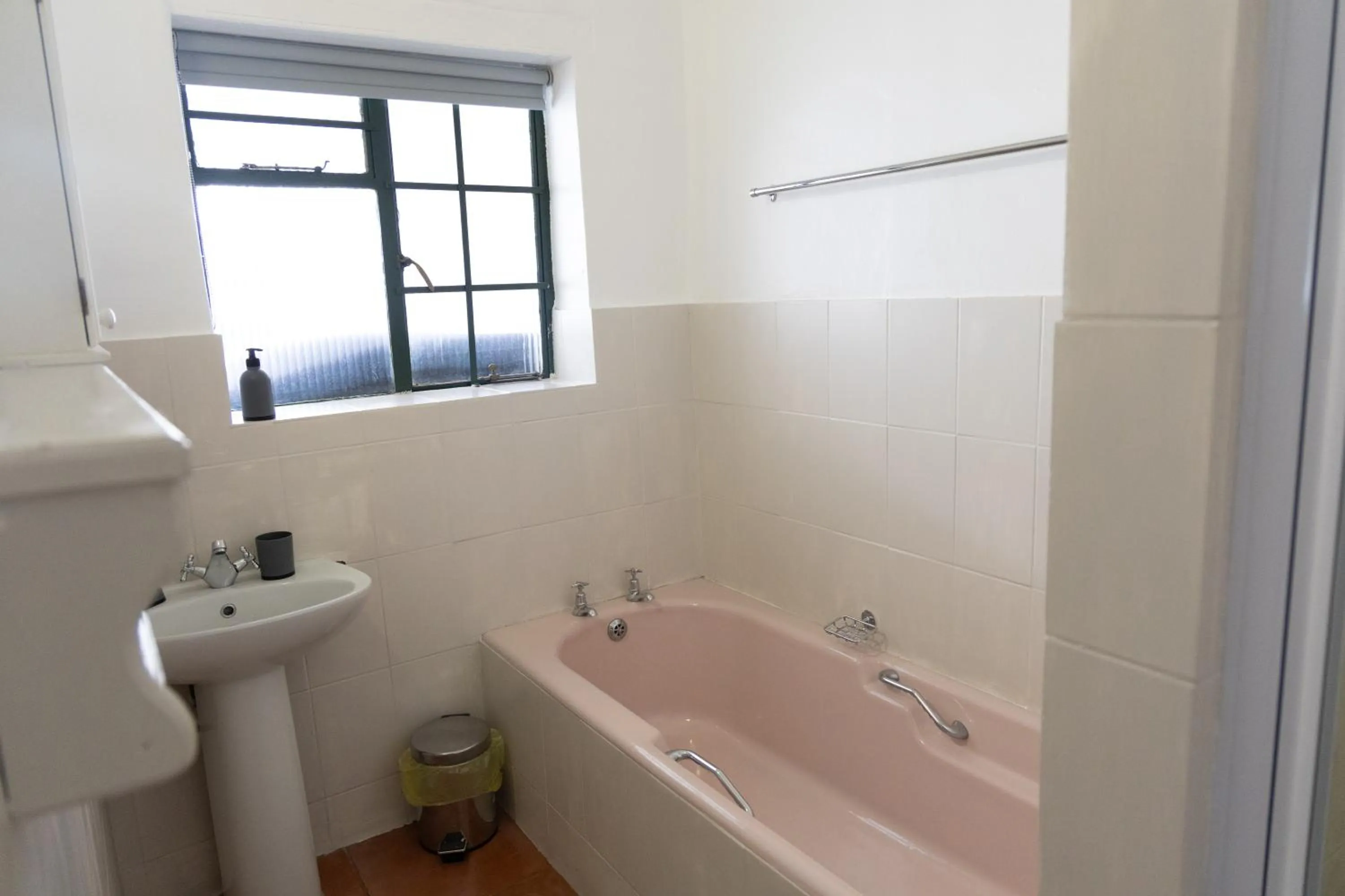 Bathroom in Koo Karoo Guest Lodge and Self Catering