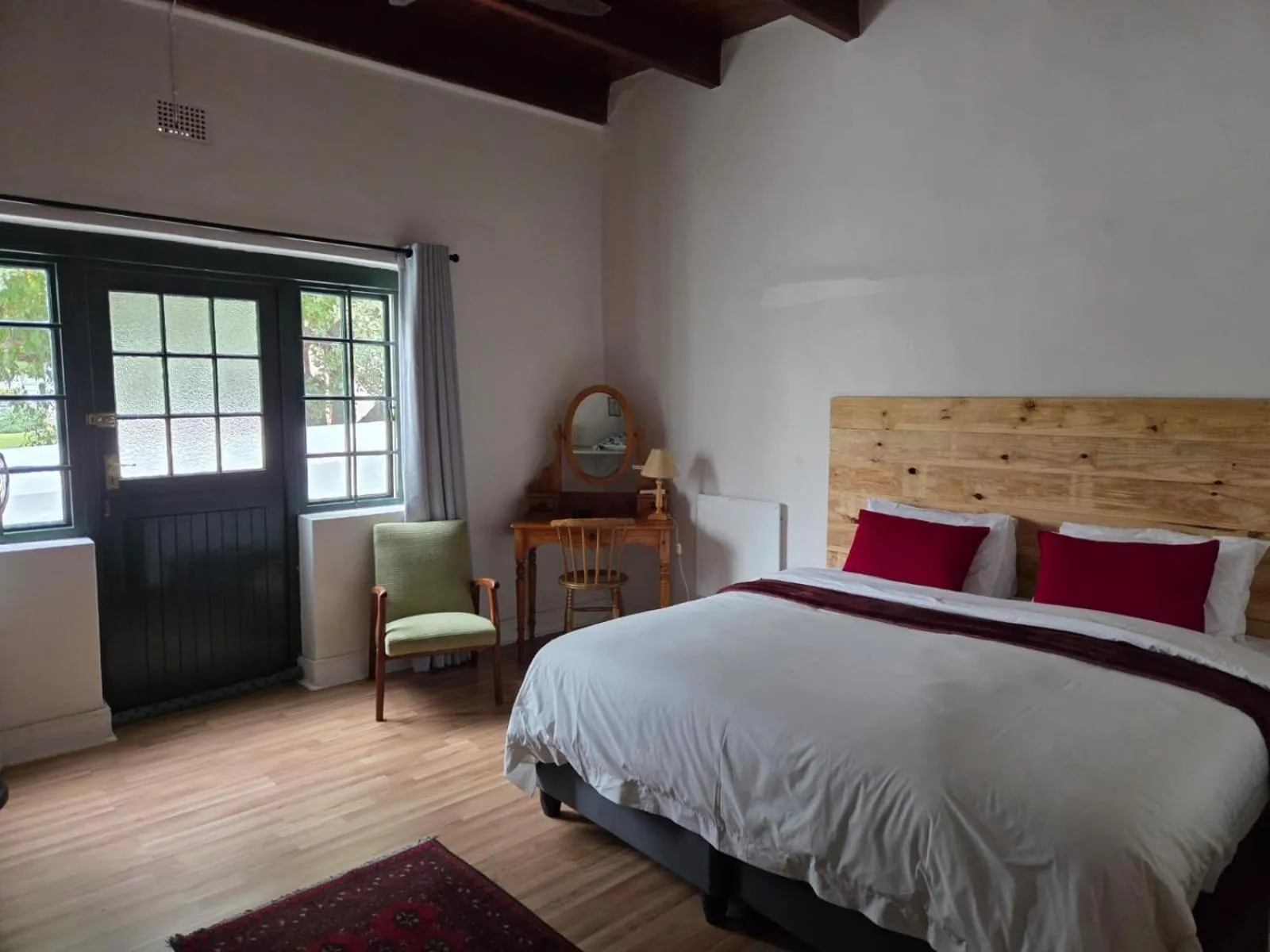 Bedroom, Bed in Koo Karoo Guest Lodge and Self Catering