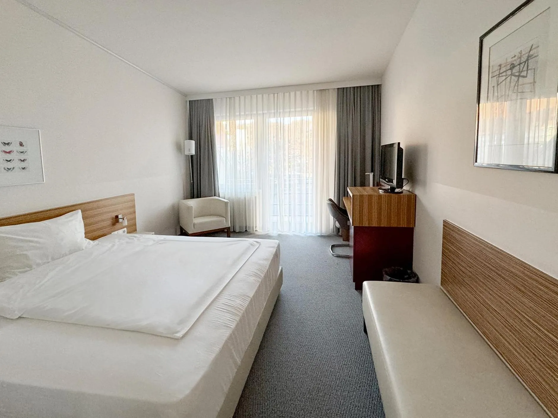 Photo of the whole room, Bed in DORMERO SeHo Graz