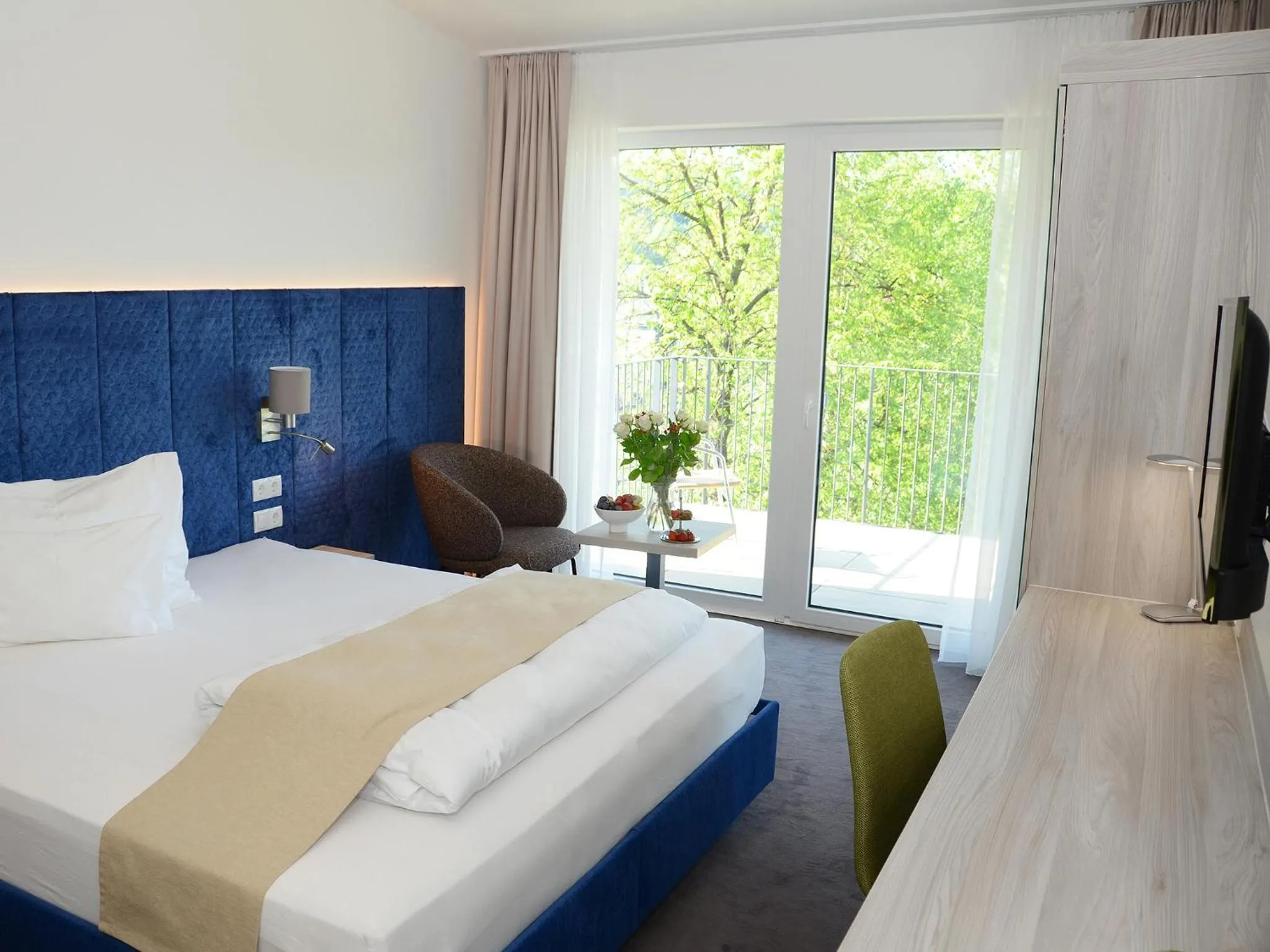 Photo of the whole room, Bed in Green Business Hotel am Mühlengrund Graz