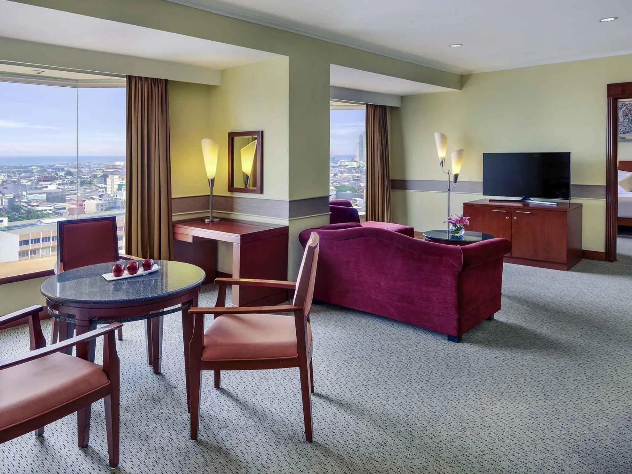 Bedroom in Mercure Jakarta Kota