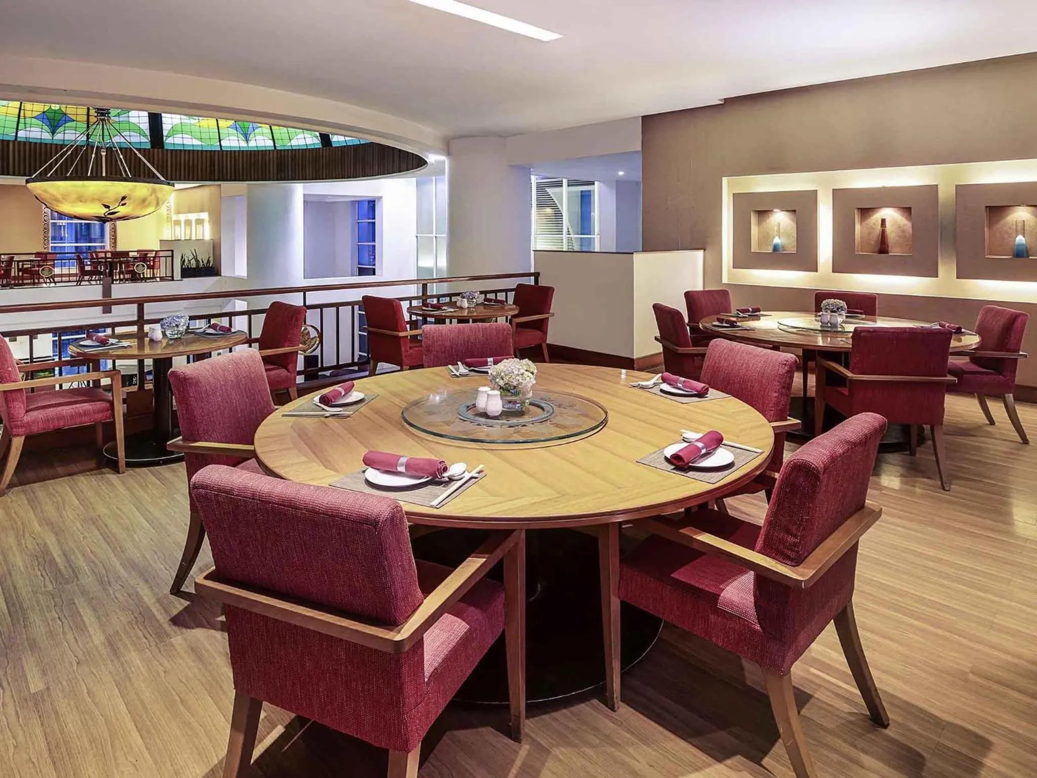 Restaurant/places to eat in Mercure Jakarta Kota