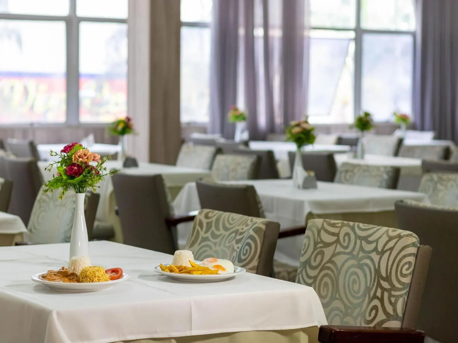 Restaurant/places to eat in Umuarama Plaza Hotel by Castelo Itaipava