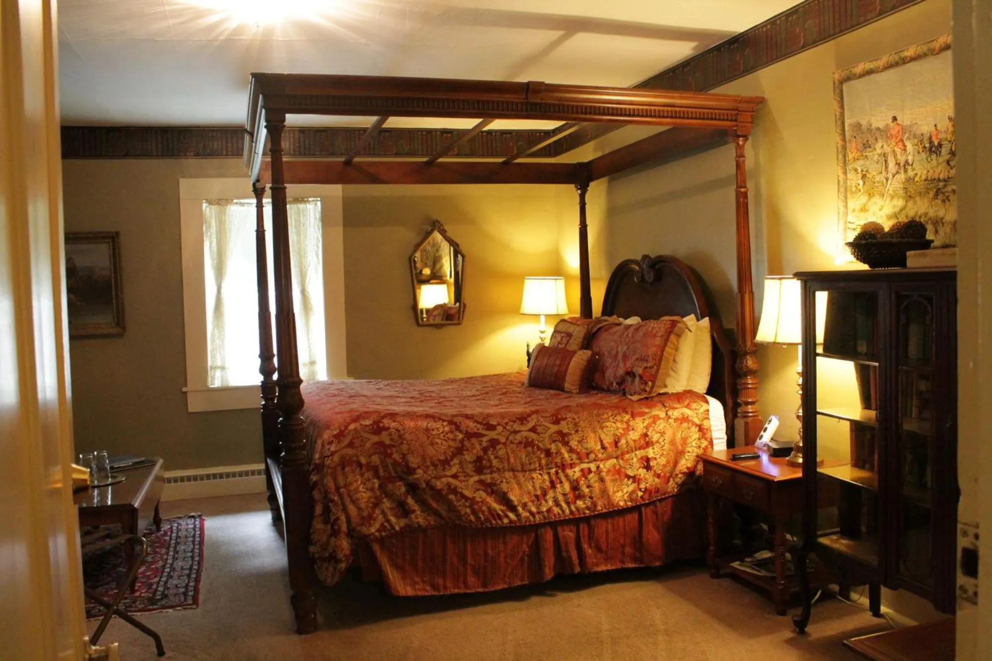 Bed in Jailer's Inn