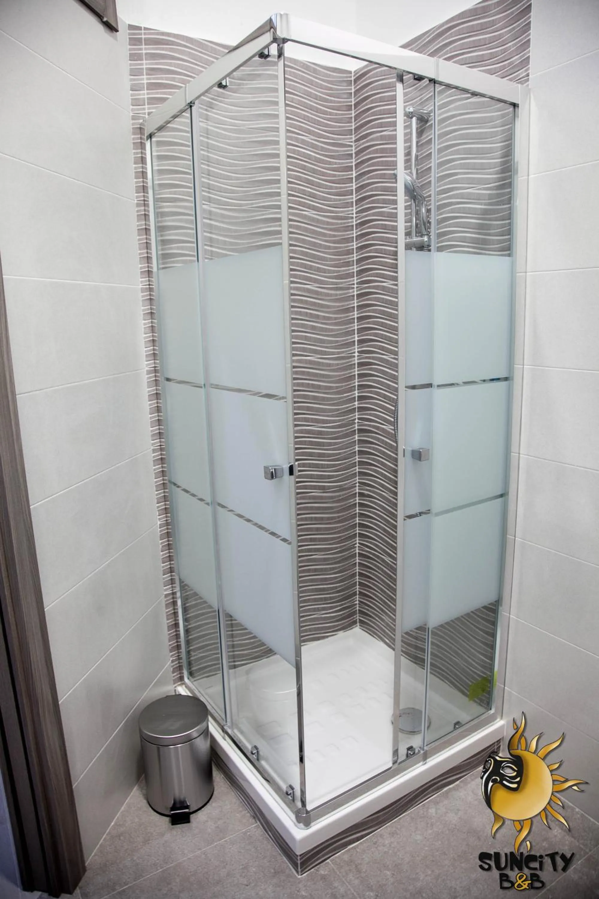 Bathroom in Suncity B&B