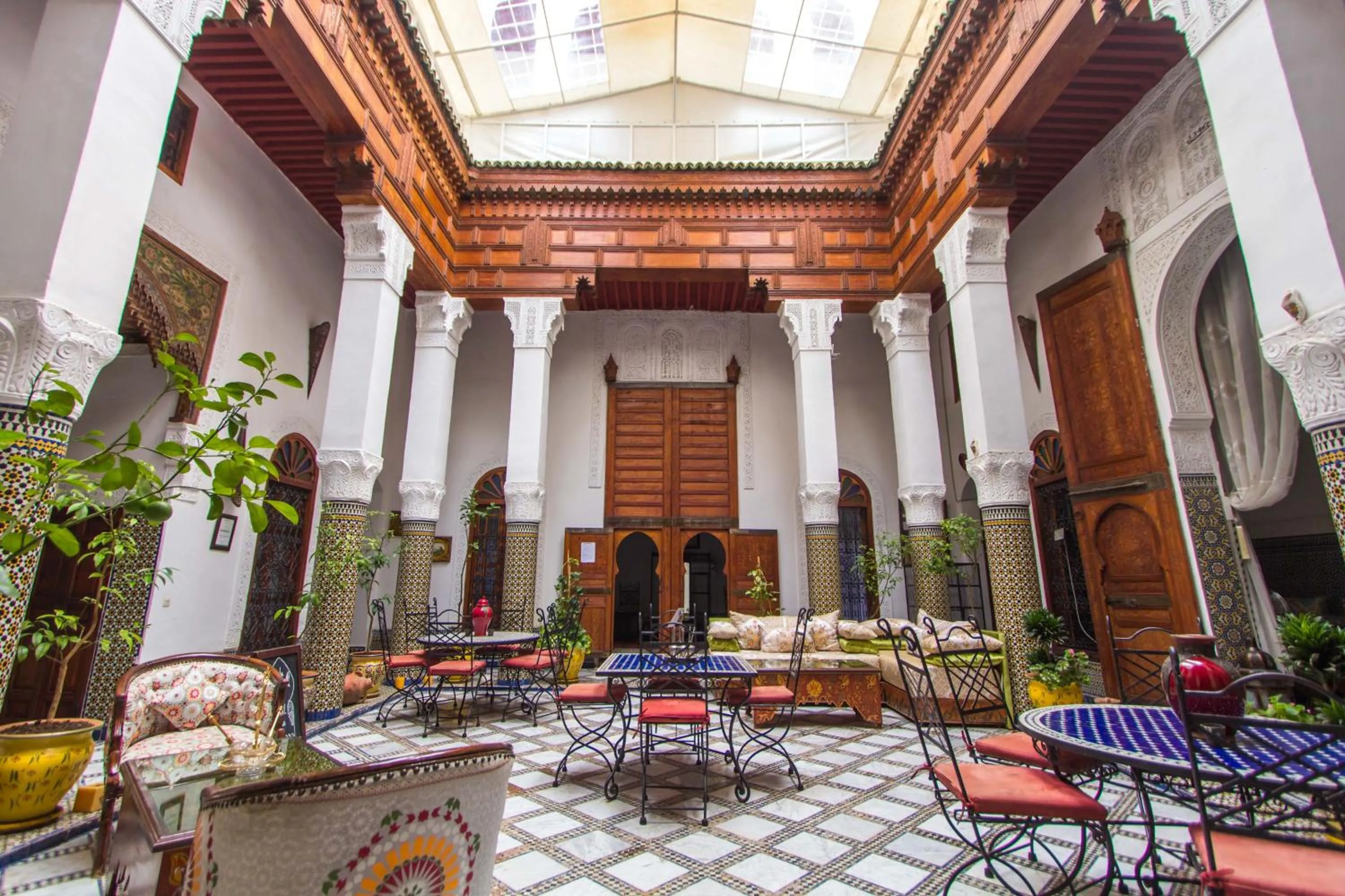 Lobby or reception in Riad Dar Skalli & SPA