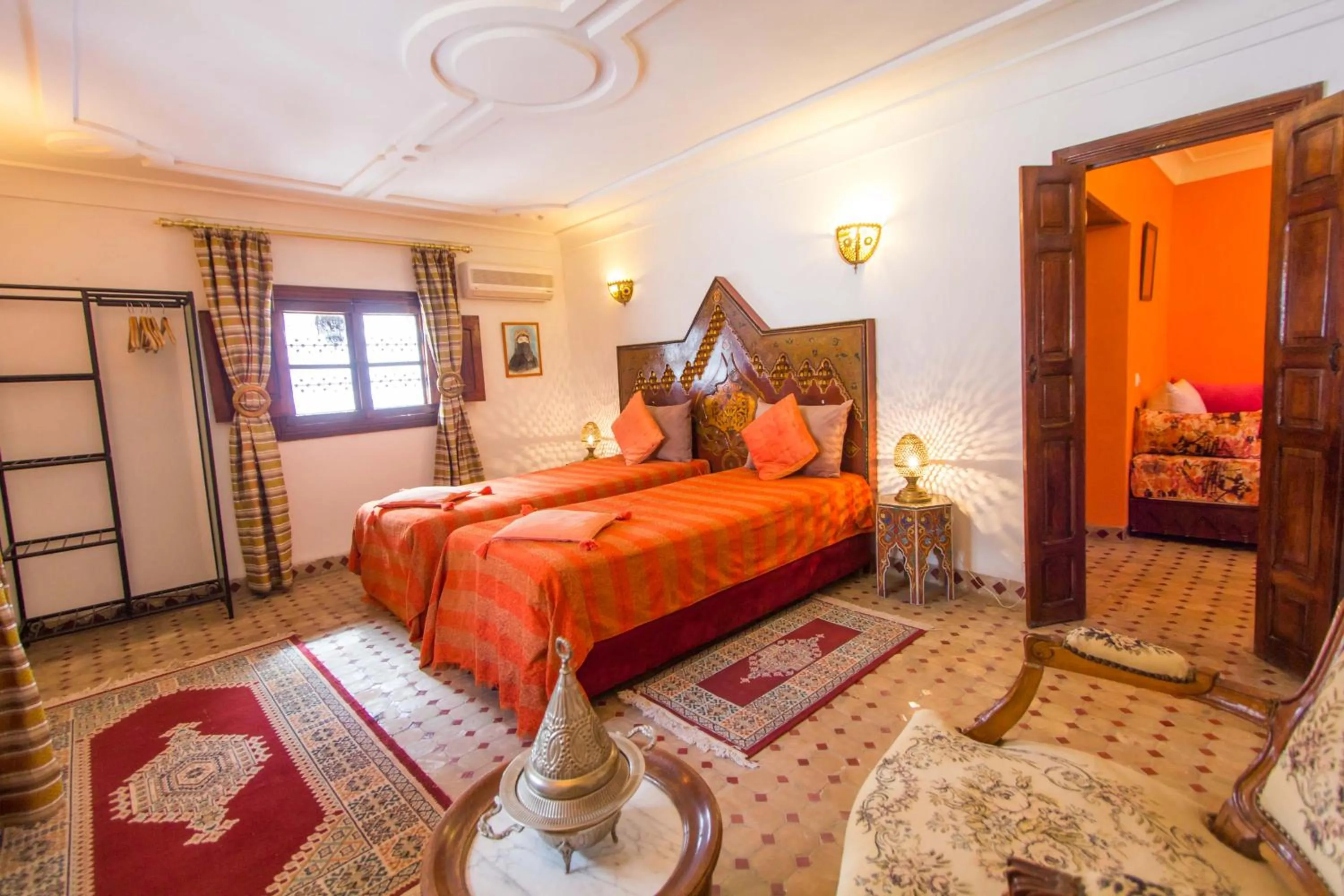 Decorative detail, Bed in Riad Dar Skalli & SPA