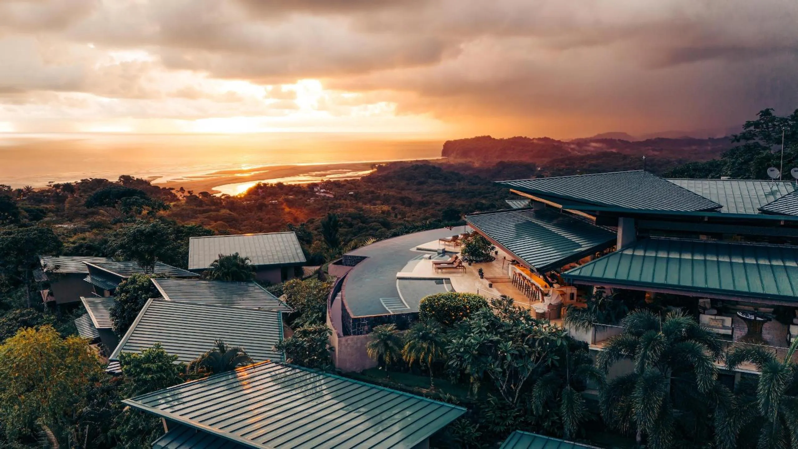 Bird's eye view in Hotel Three Sixty - Adults Only
