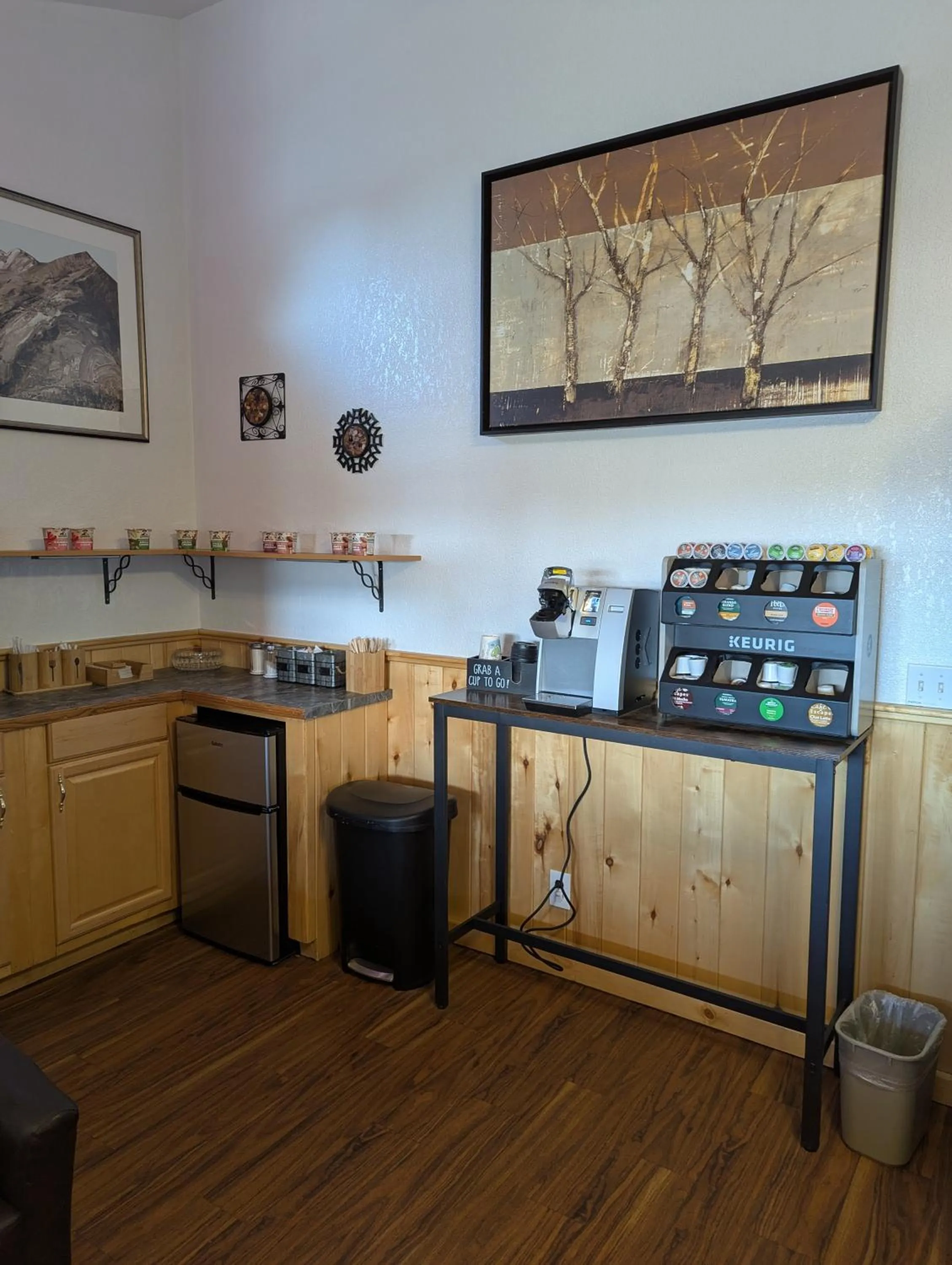 Coffee/tea facilities in Western Inn Motel & RV Park
