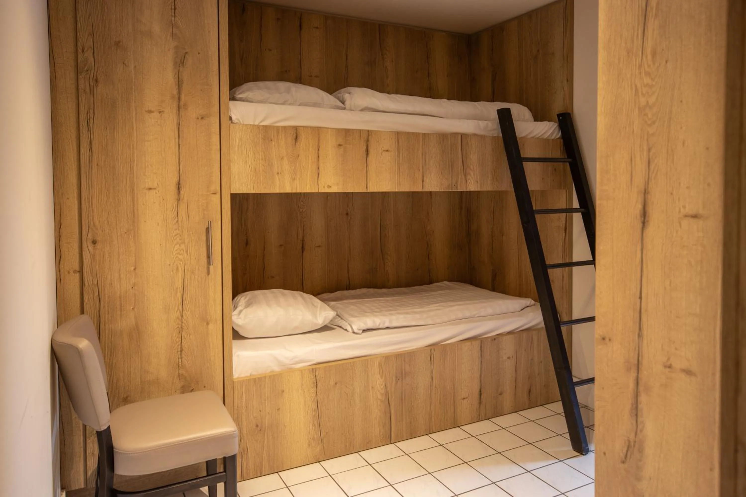 Bedroom, Bed in Blanckthys Hotel Voeren