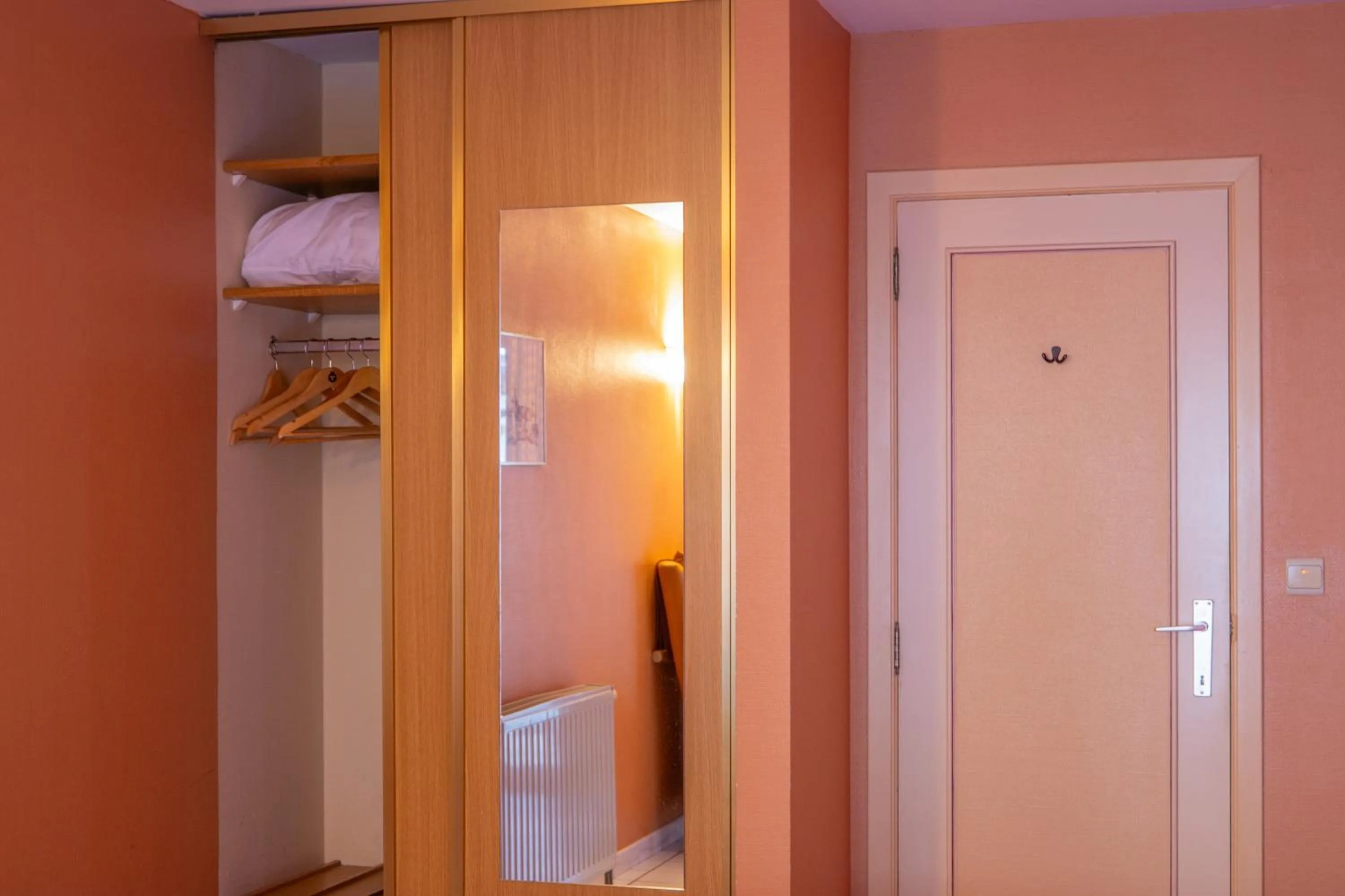 wardrobe in Blanckthys Hotel Voeren