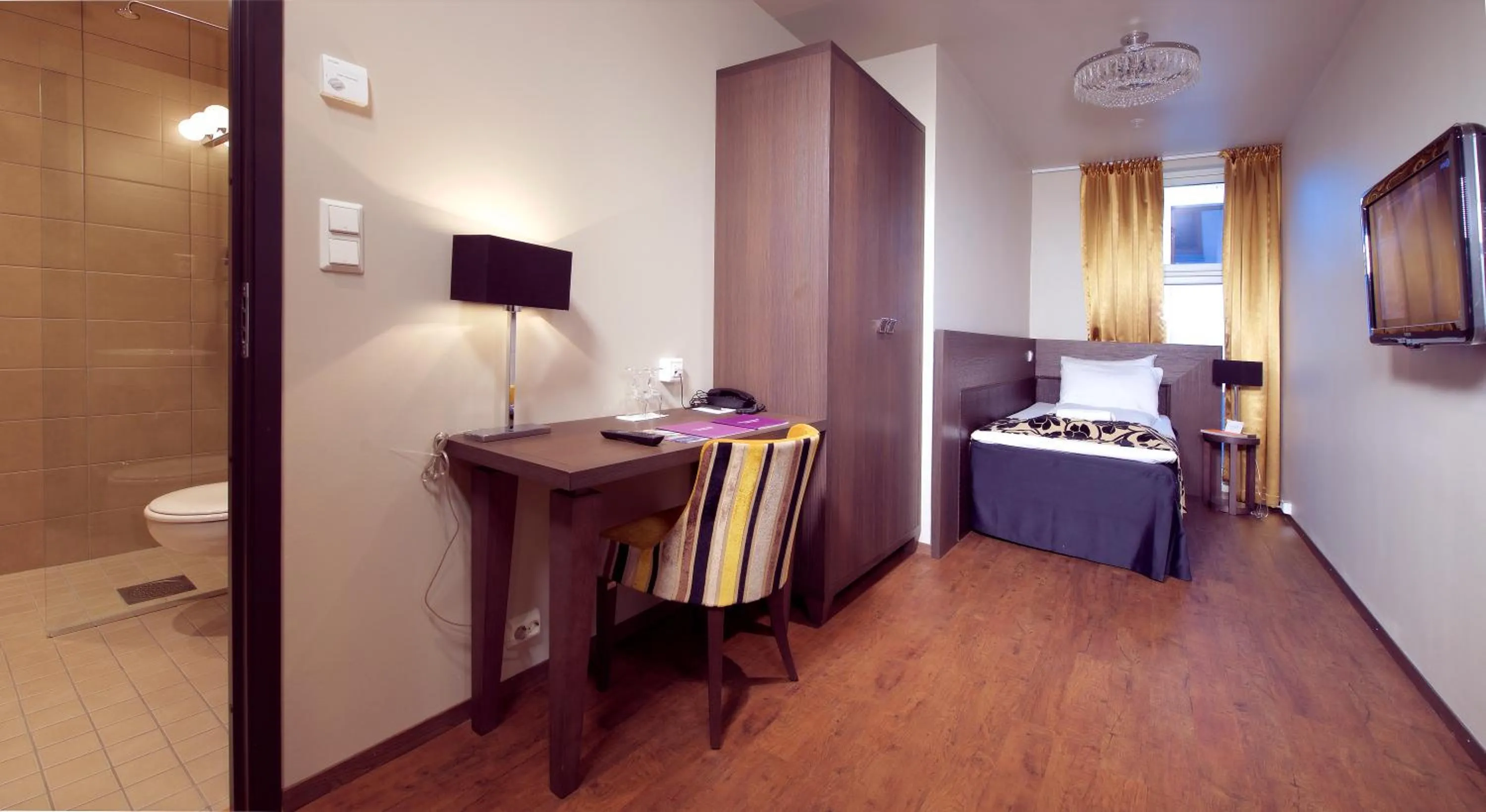 Photo of the whole room in Banken Hotel