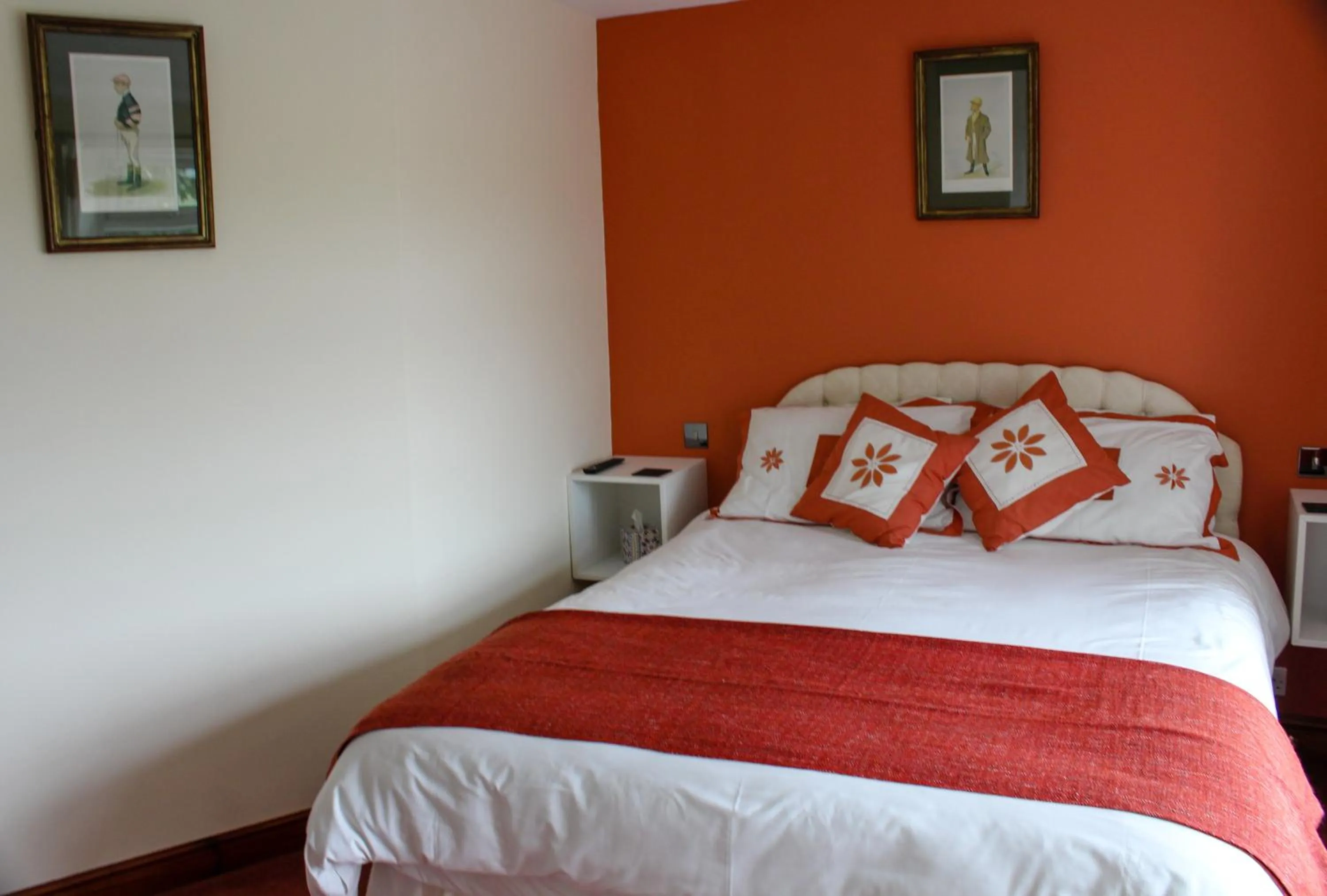 Bed in Brambling Fields B&B and Cottages