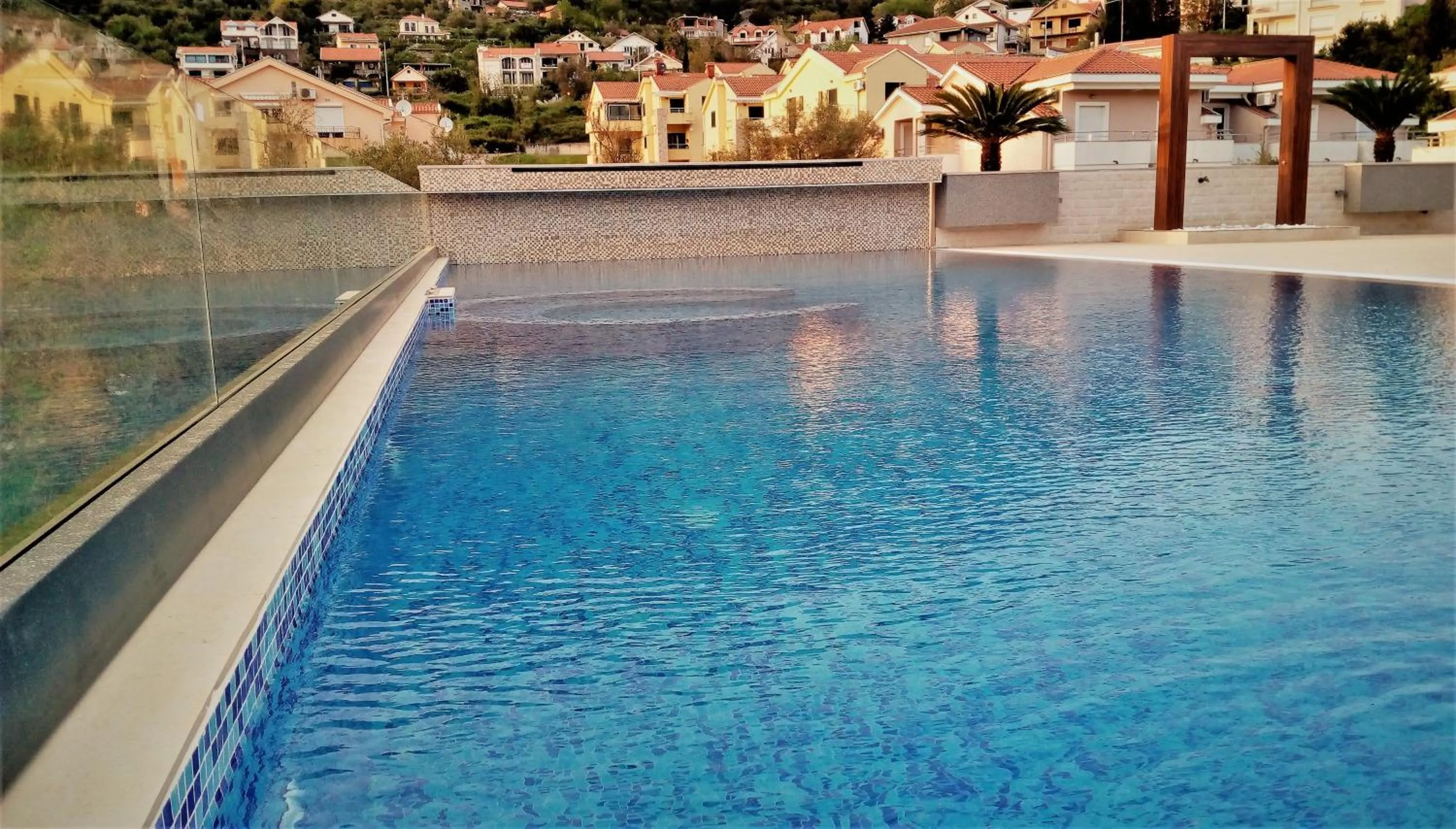Apartment Sun Village Goran