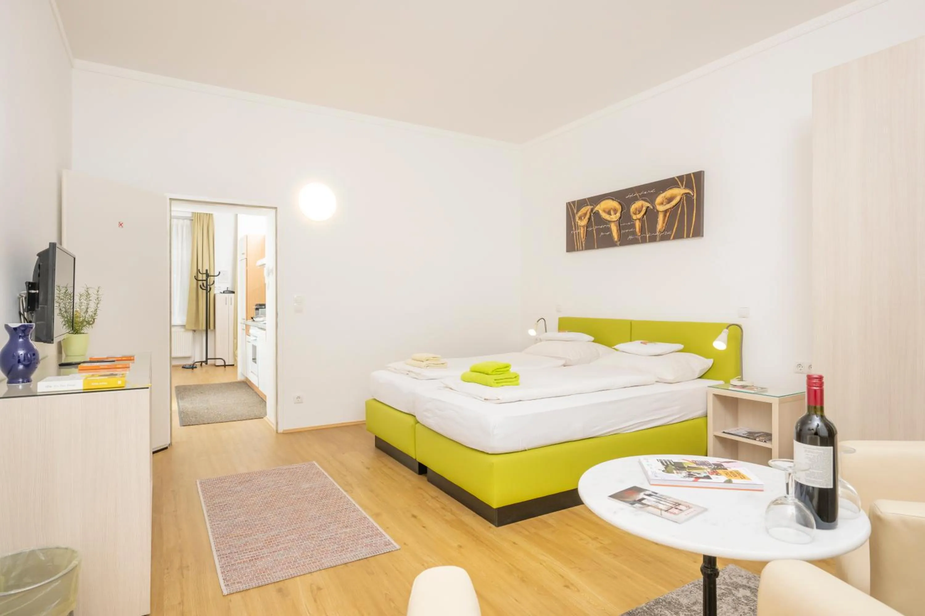 Photo of the whole room, Bed in Appartements Ferchergasse