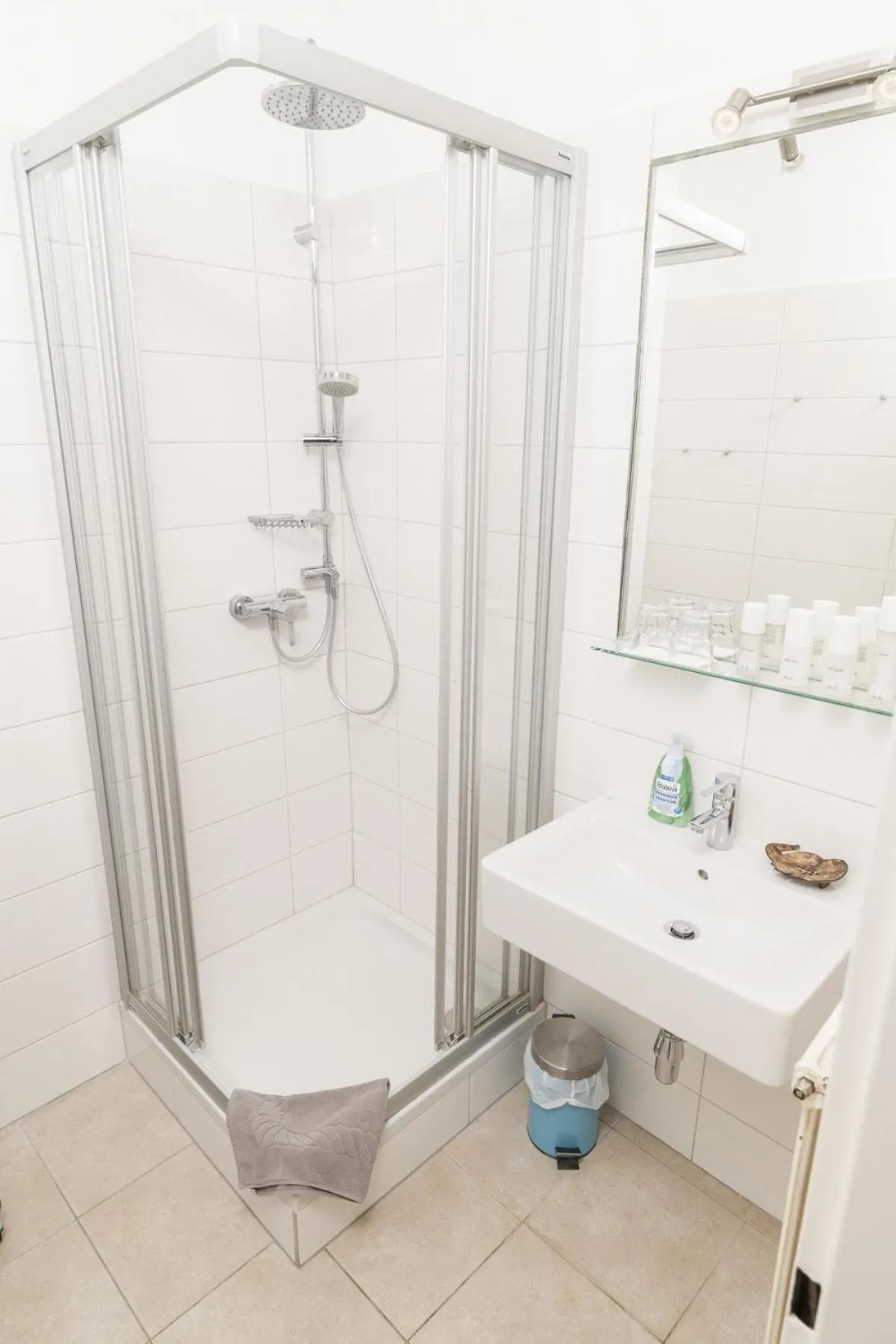 Shower in Appartements Ferchergasse