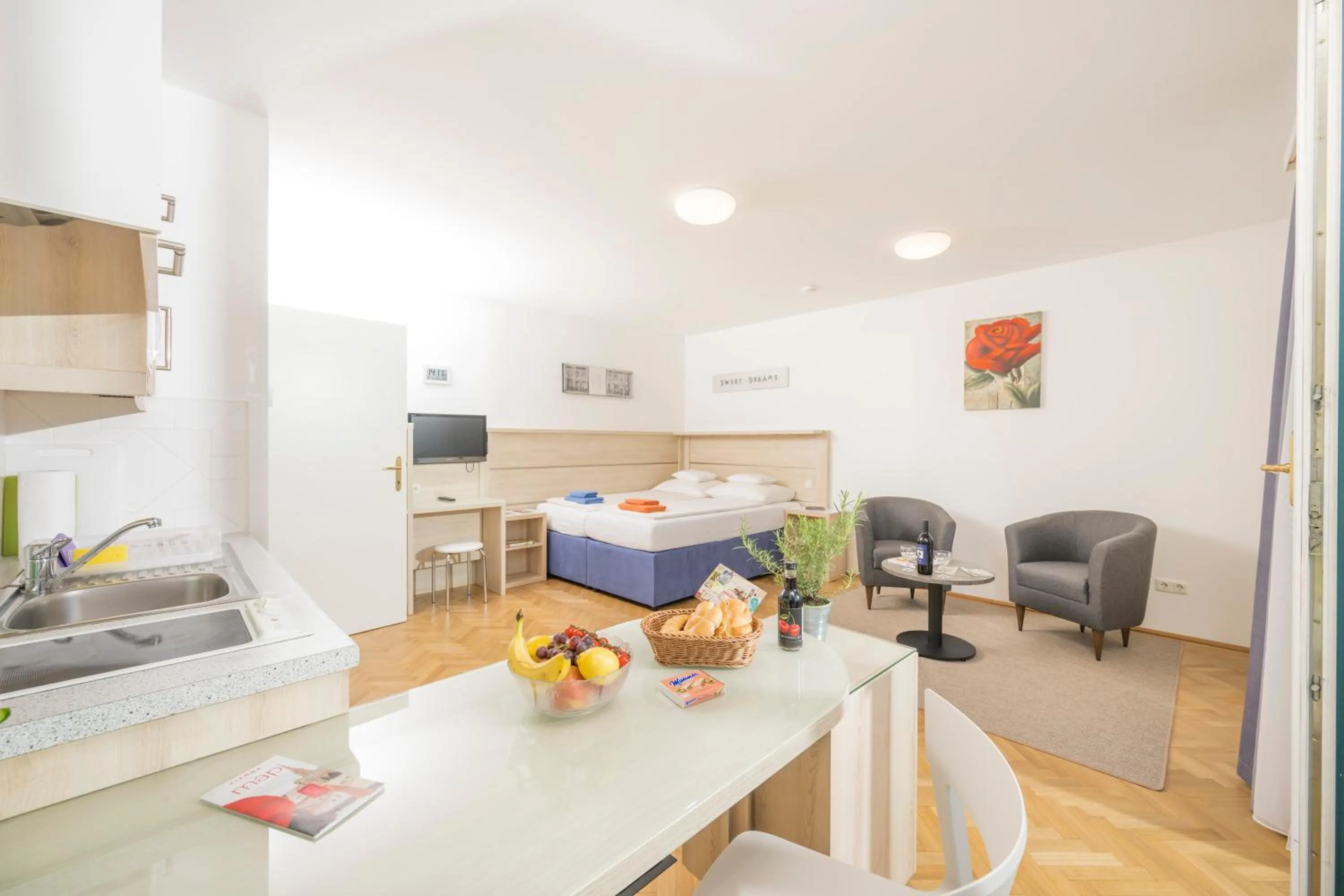 Photo of the whole room in Appartements Ferchergasse