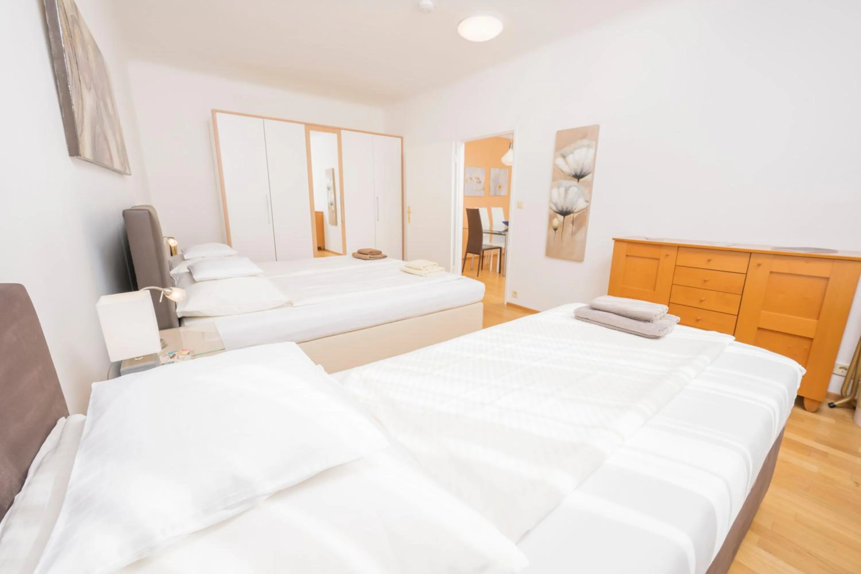 Photo of the whole room, Bed in Appartements Ferchergasse