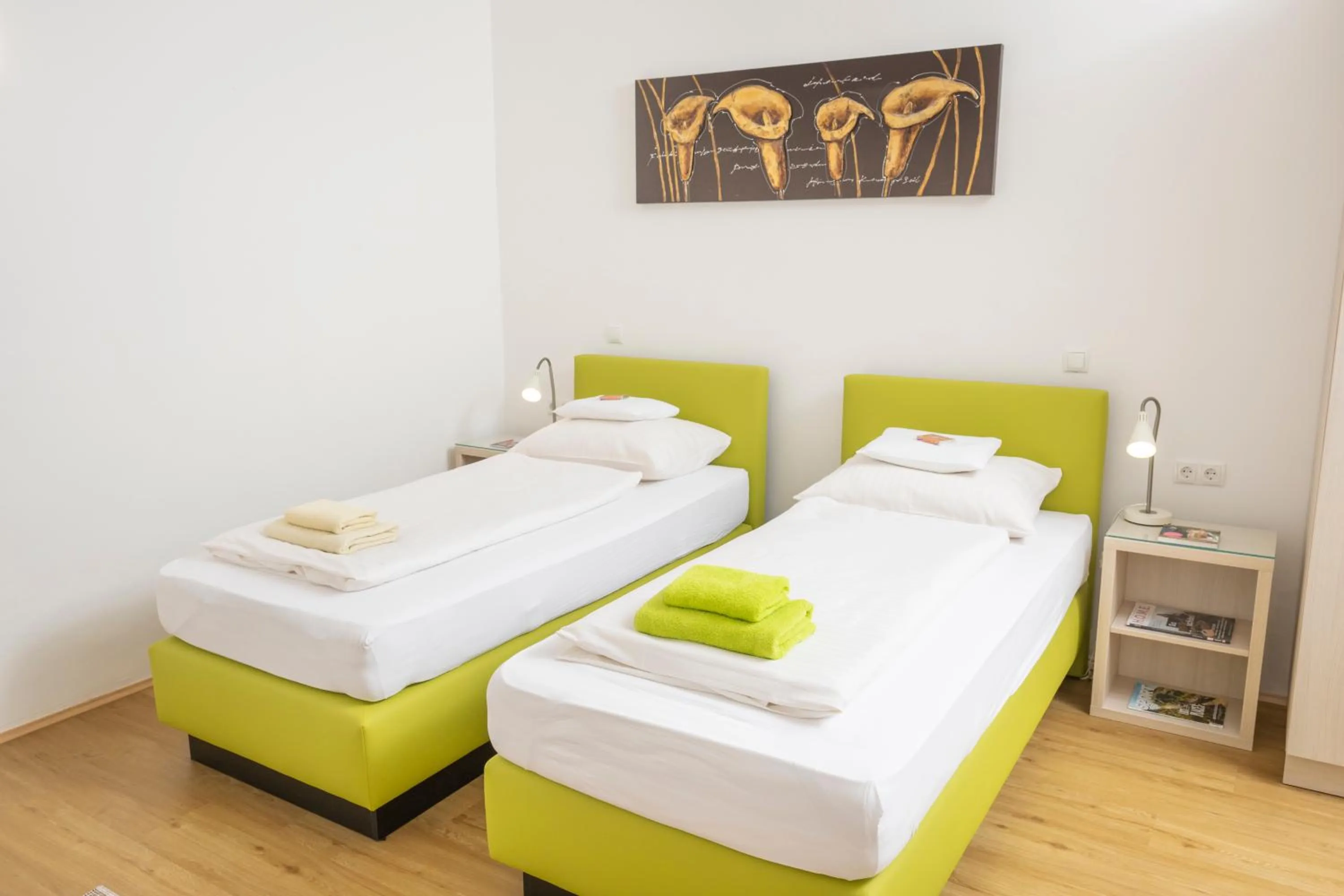 Photo of the whole room, Bed in Appartements Ferchergasse