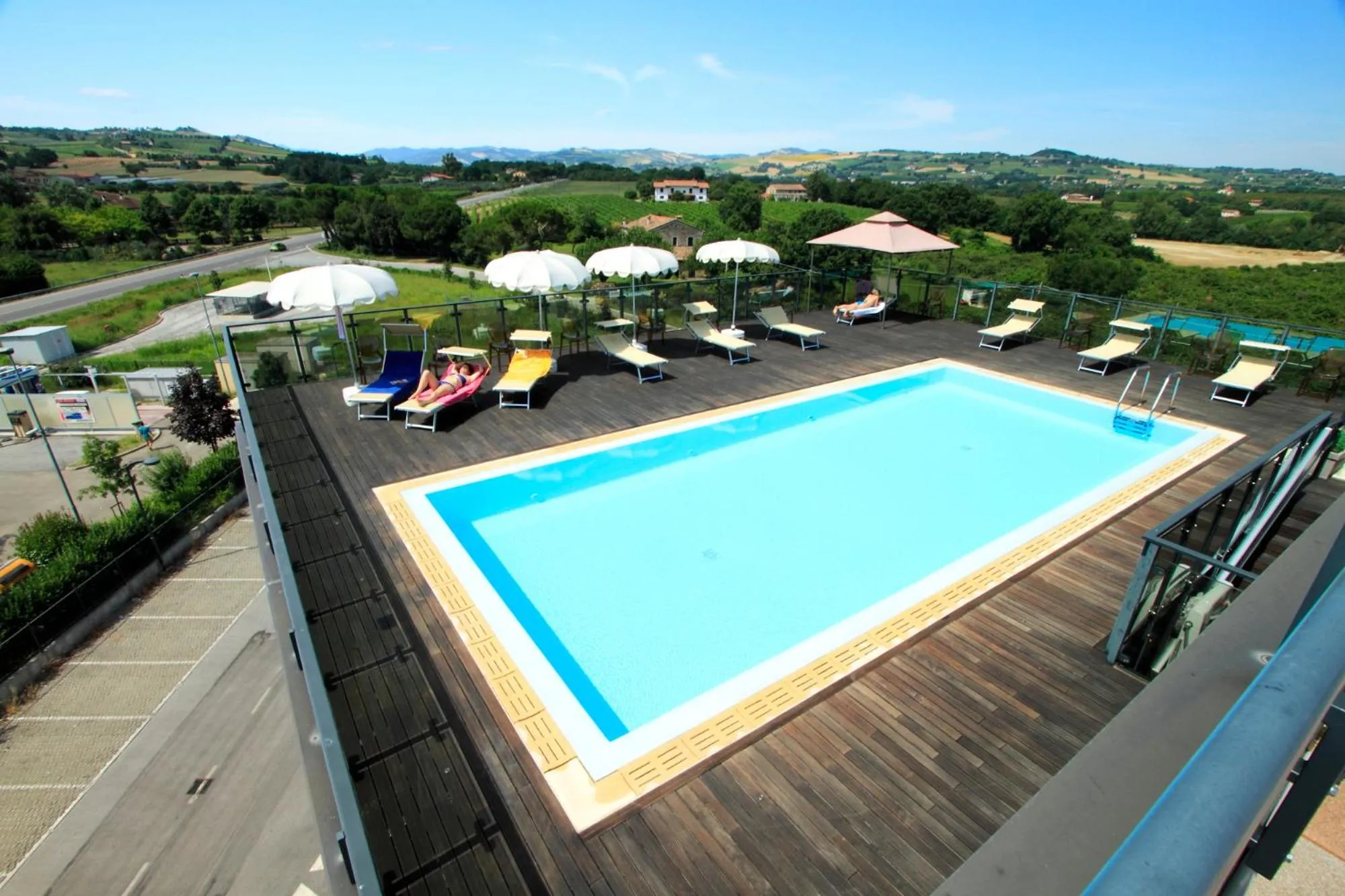 Swimming pool in Grand Hotel Forlì