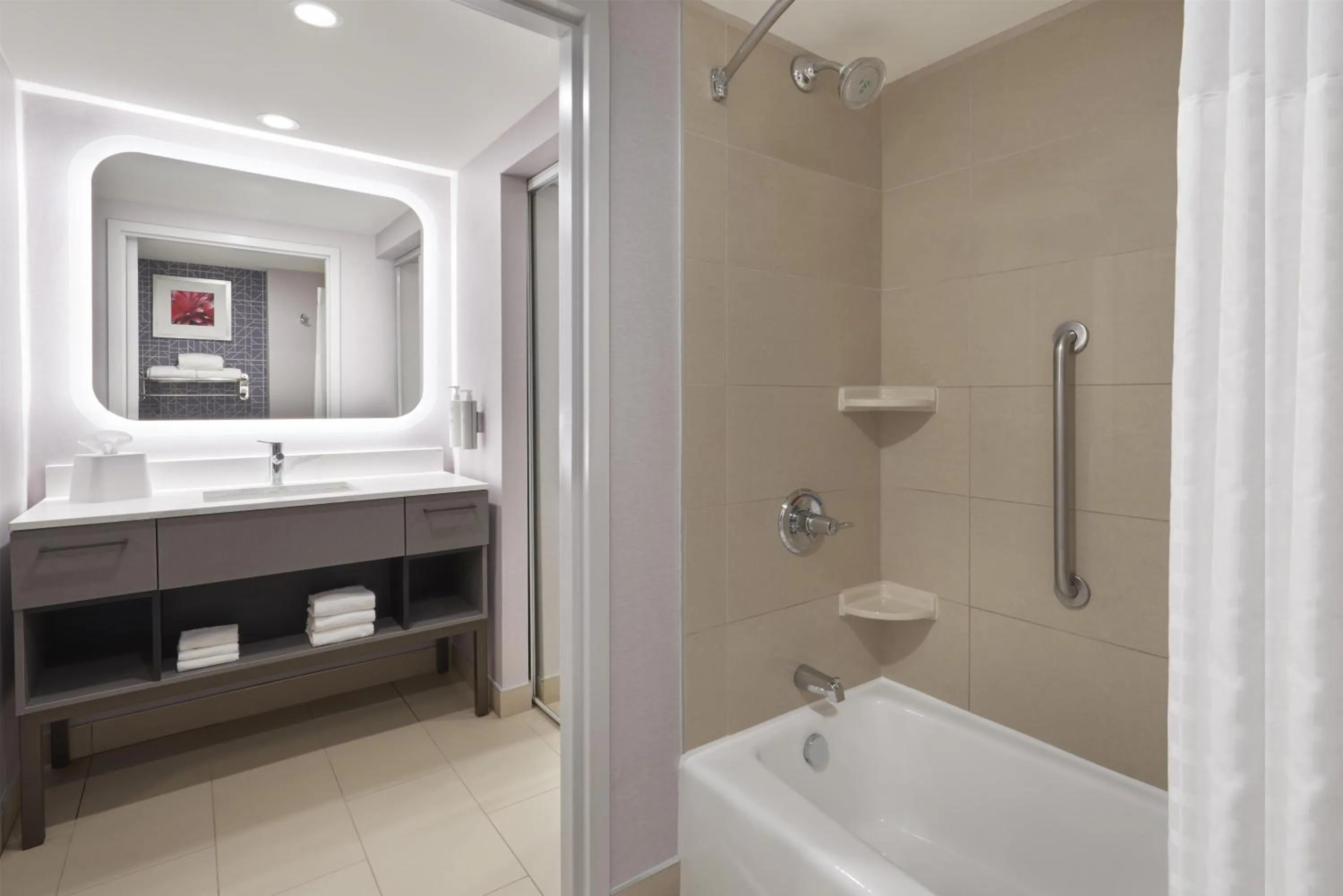 Bathroom in Homewood Suites by Hilton Toronto Vaughan