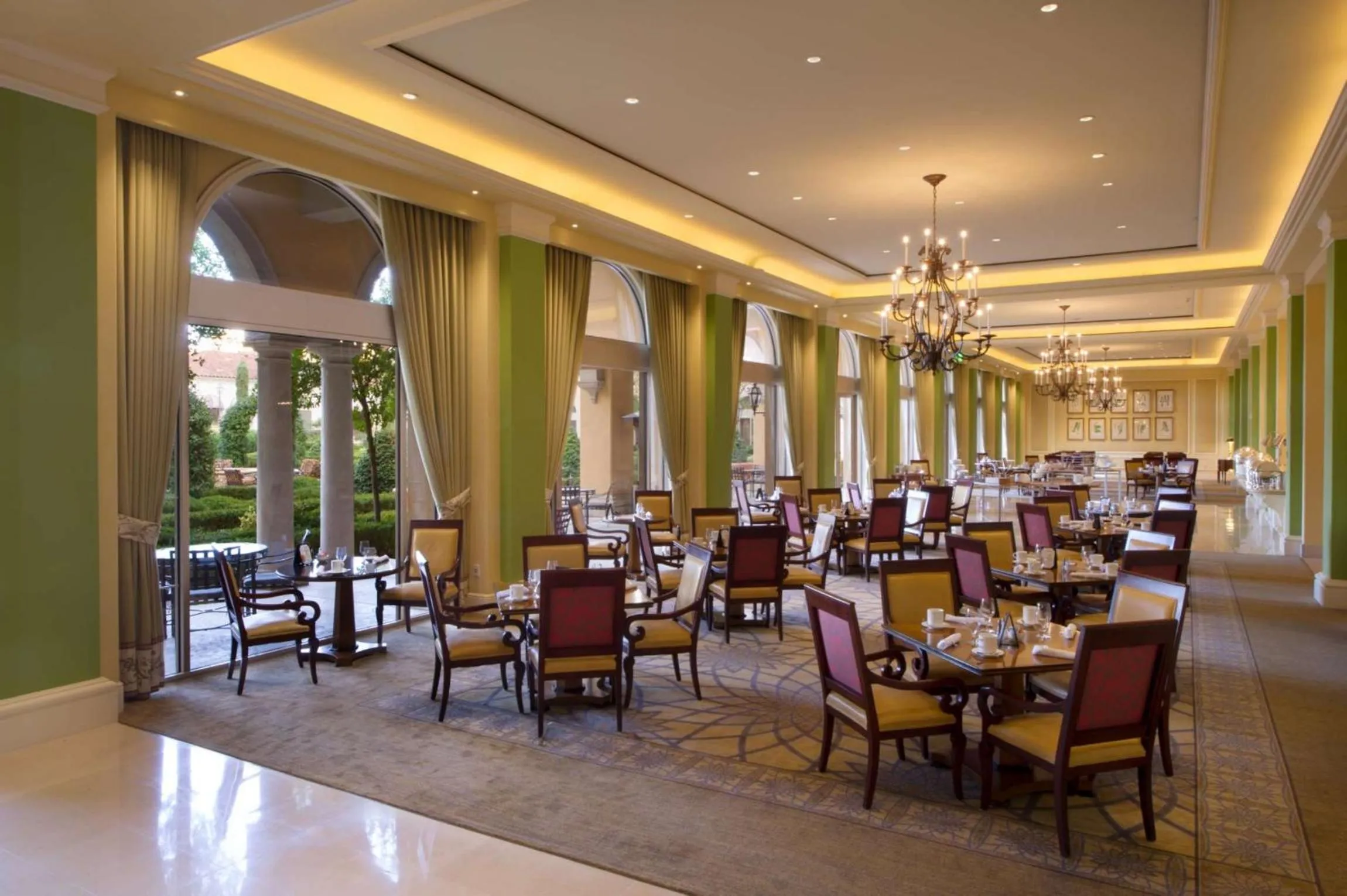 Restaurant/places to eat in Hilton Lake Las Vegas Resort & Spa