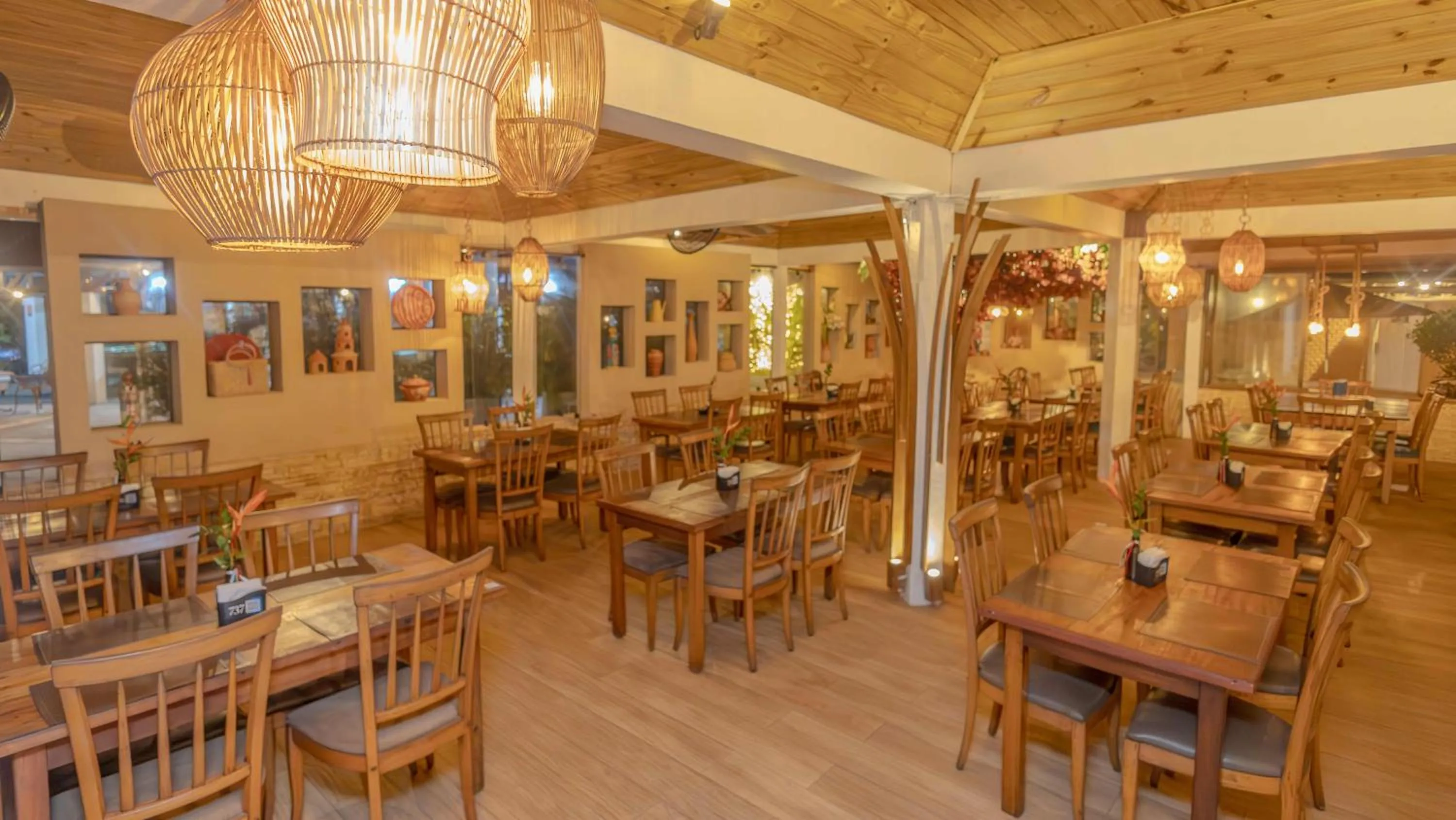 Restaurant/places to eat in Jardim Atlântico Beach Resort