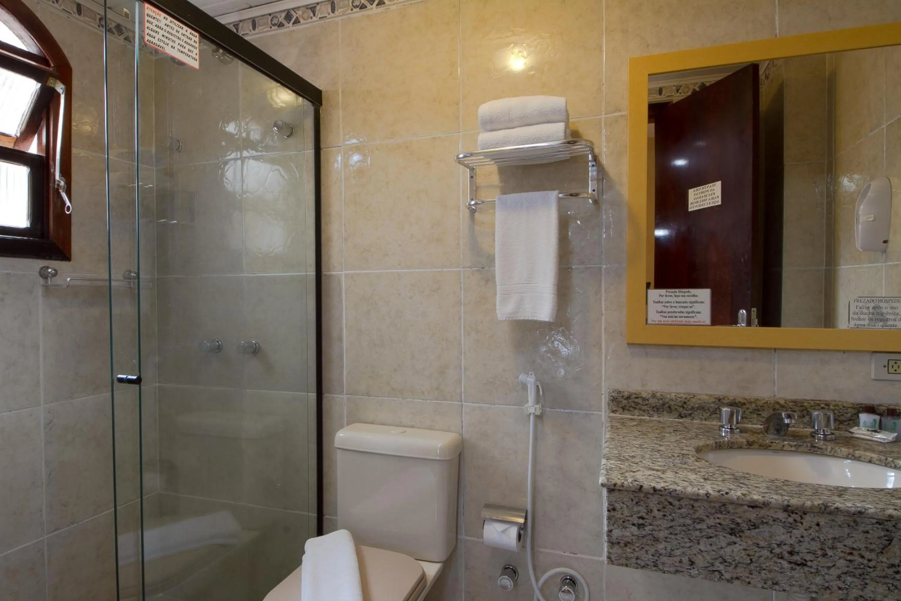 Bathroom in Hotel Leão da Montanha