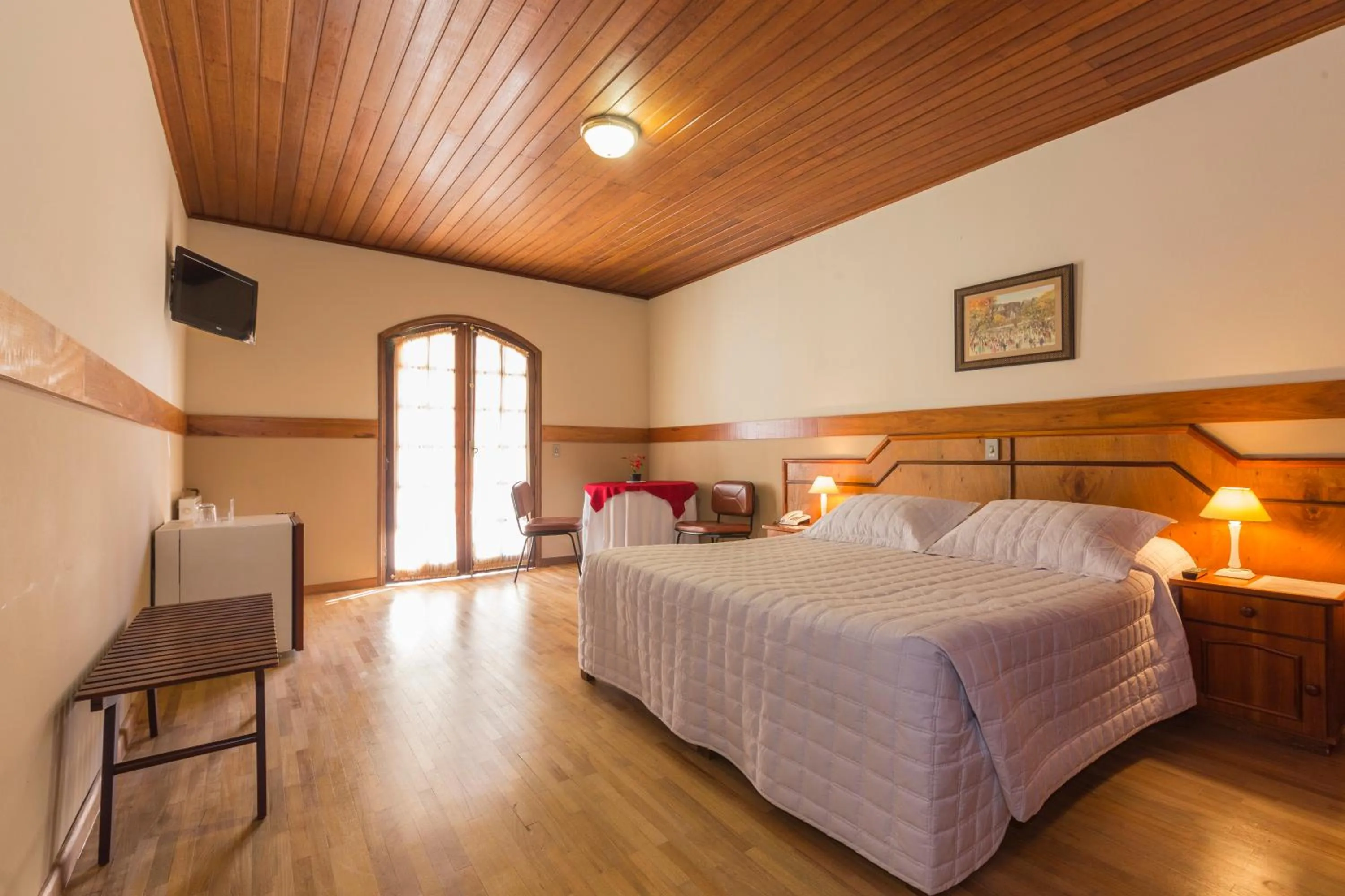 Bedroom, Bed in Hotel Leão da Montanha
