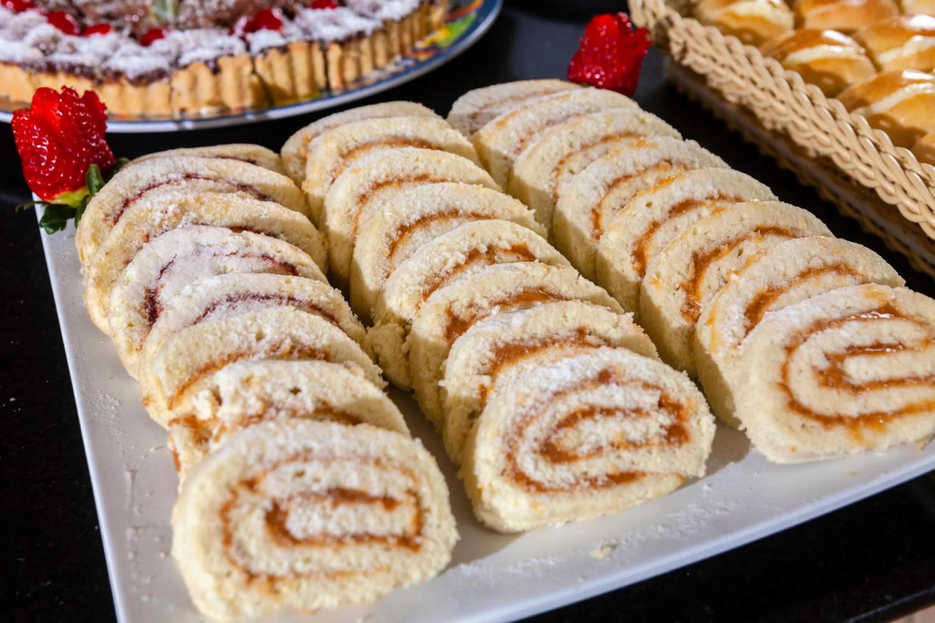 Buffet breakfast in Hotel Leão da Montanha