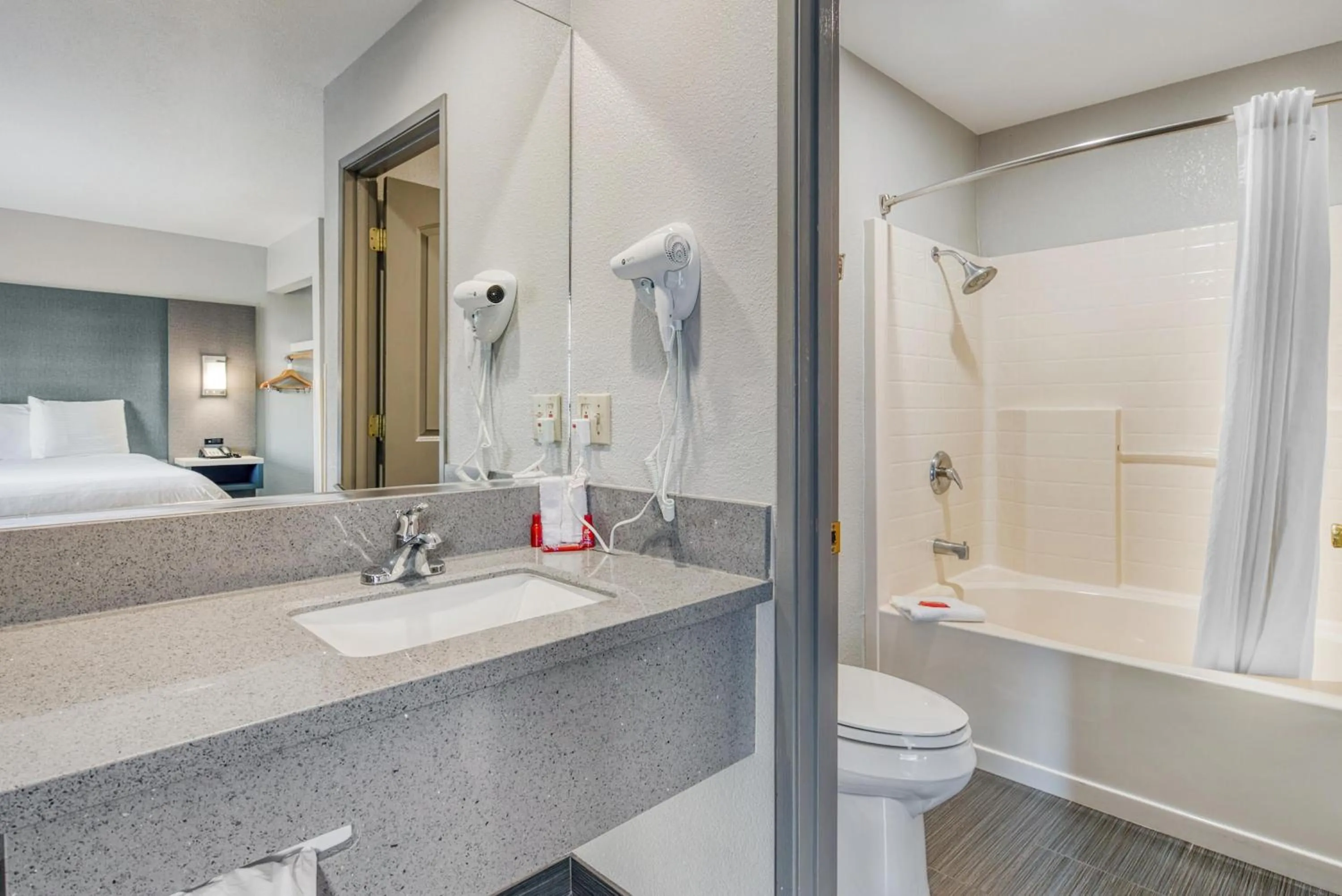 Bathroom in SureStay Hotel by Best Western Ukiah
