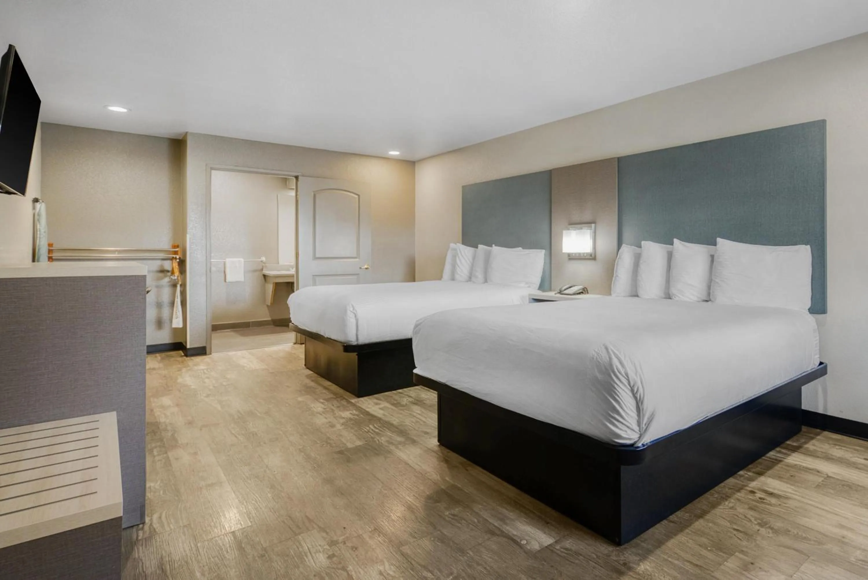 Bedroom, Bed in SureStay Hotel by Best Western Ukiah