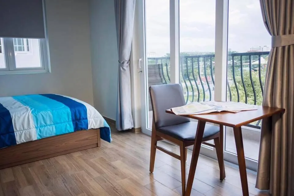 Living room, Bed in Spring Light Home