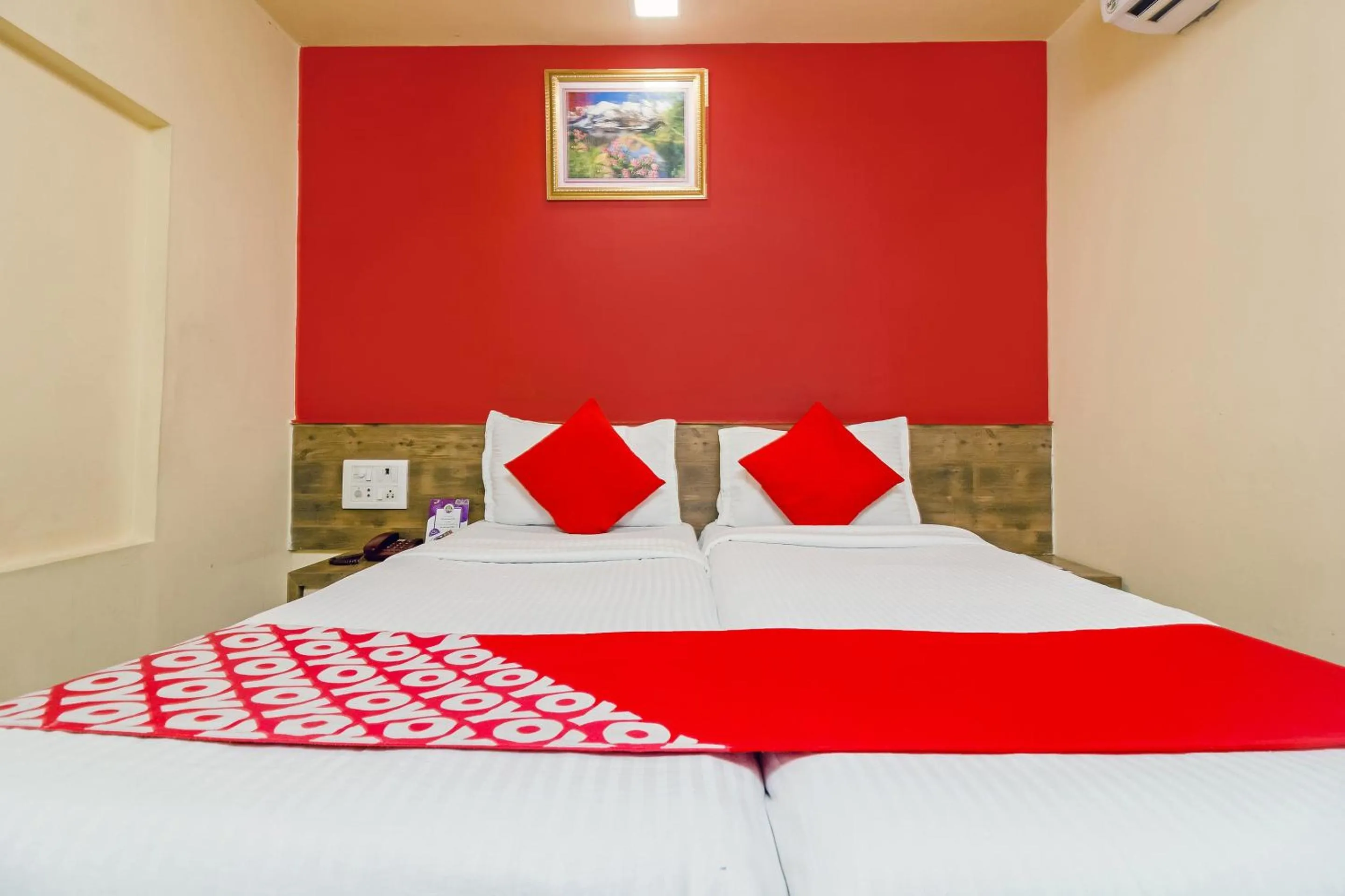 Bed in Hotel Arma Residency