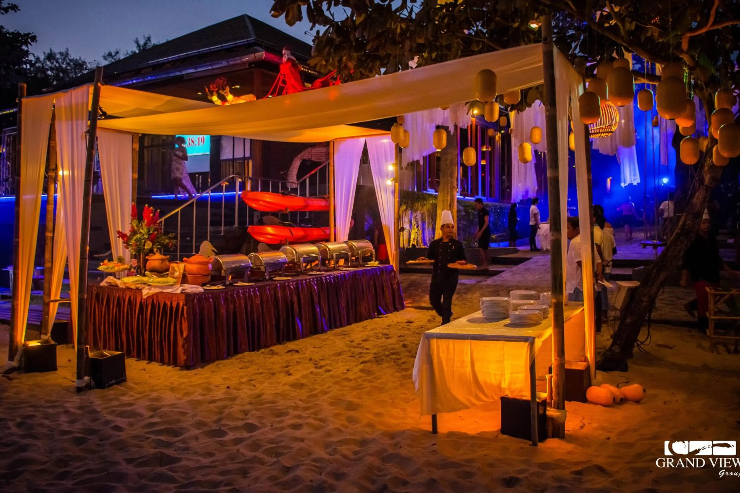 Food and drinks in Samed Grandview Resort