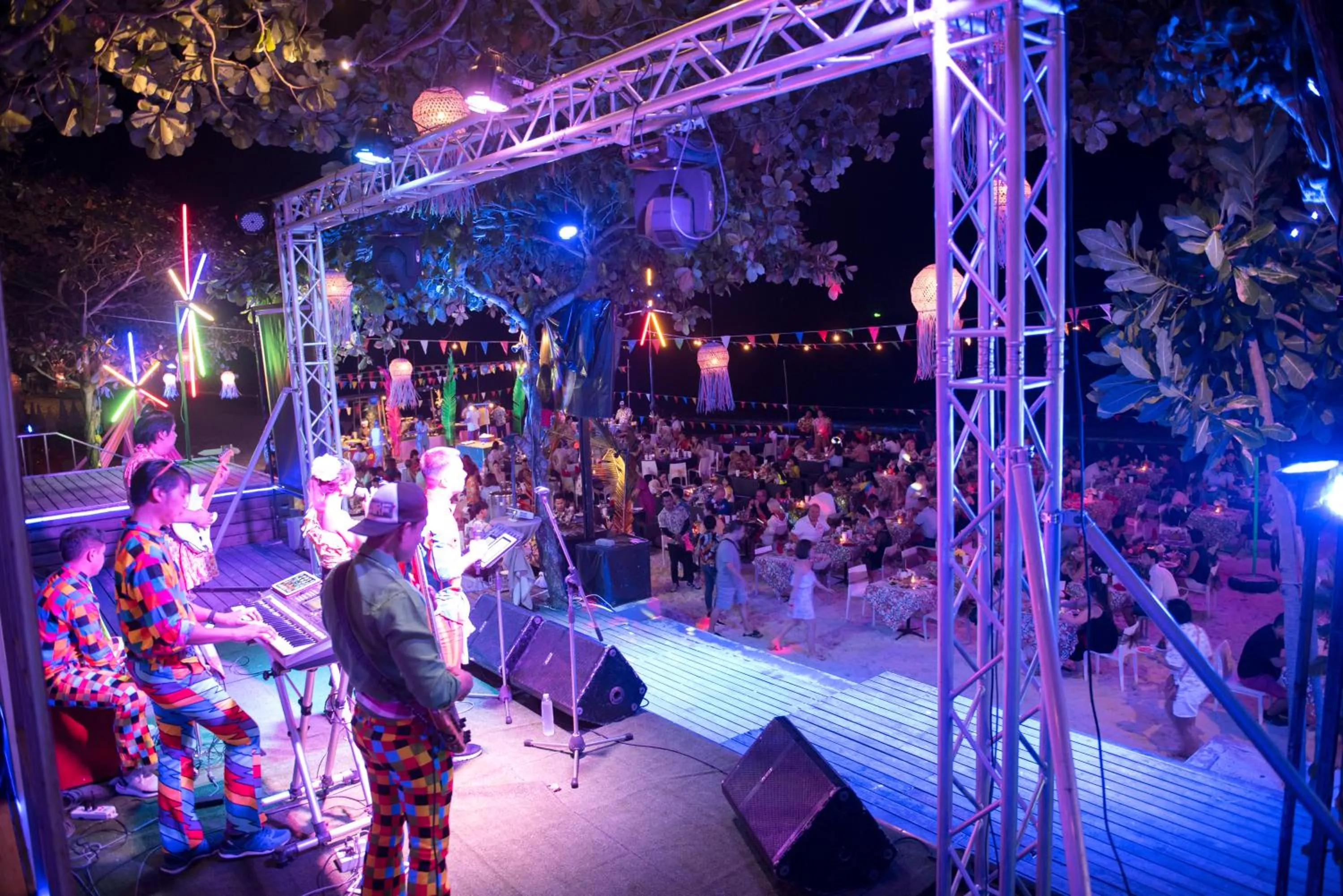 Breakfast in Samed Grandview Resort