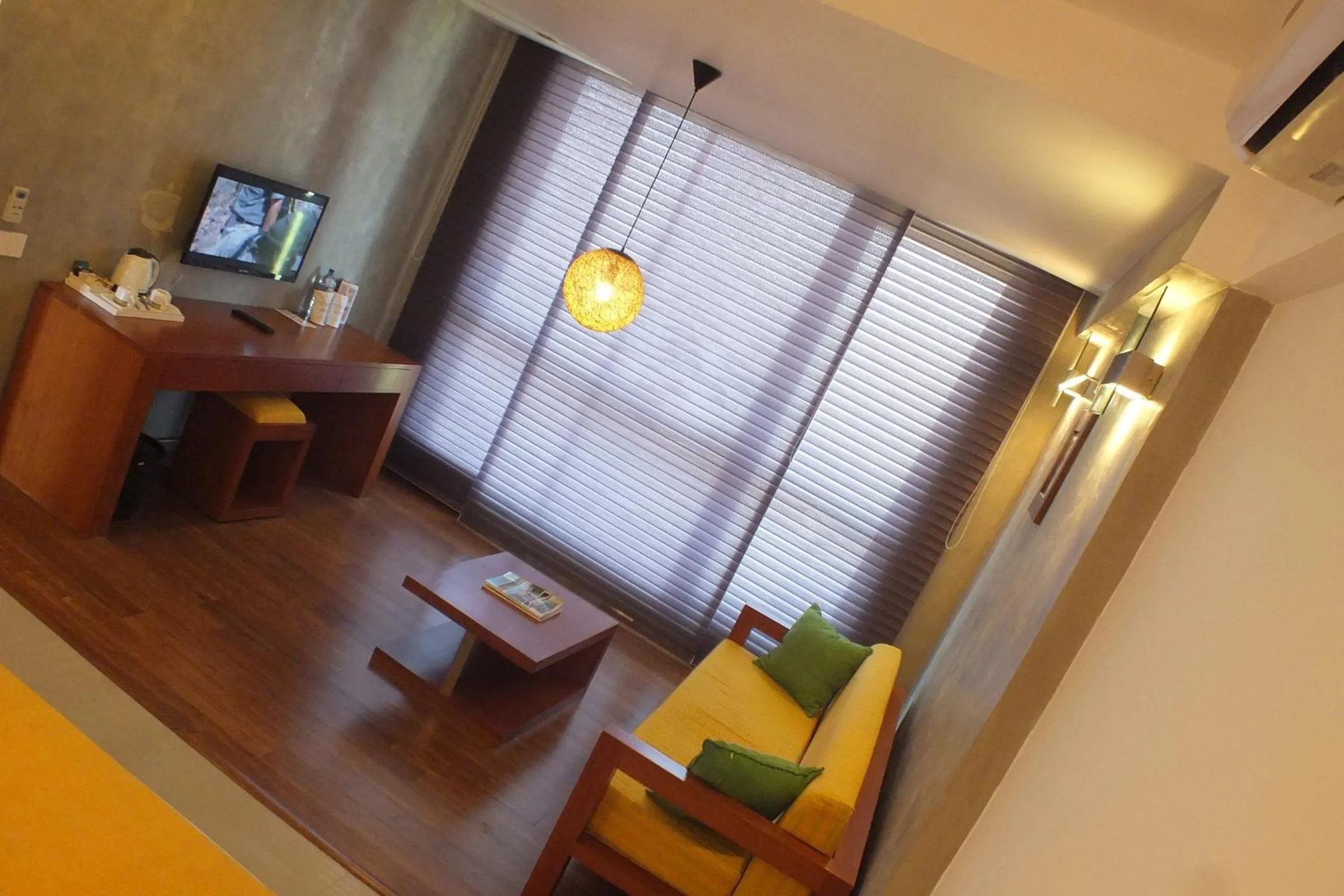 Photo of the whole room in Hotel Topaz