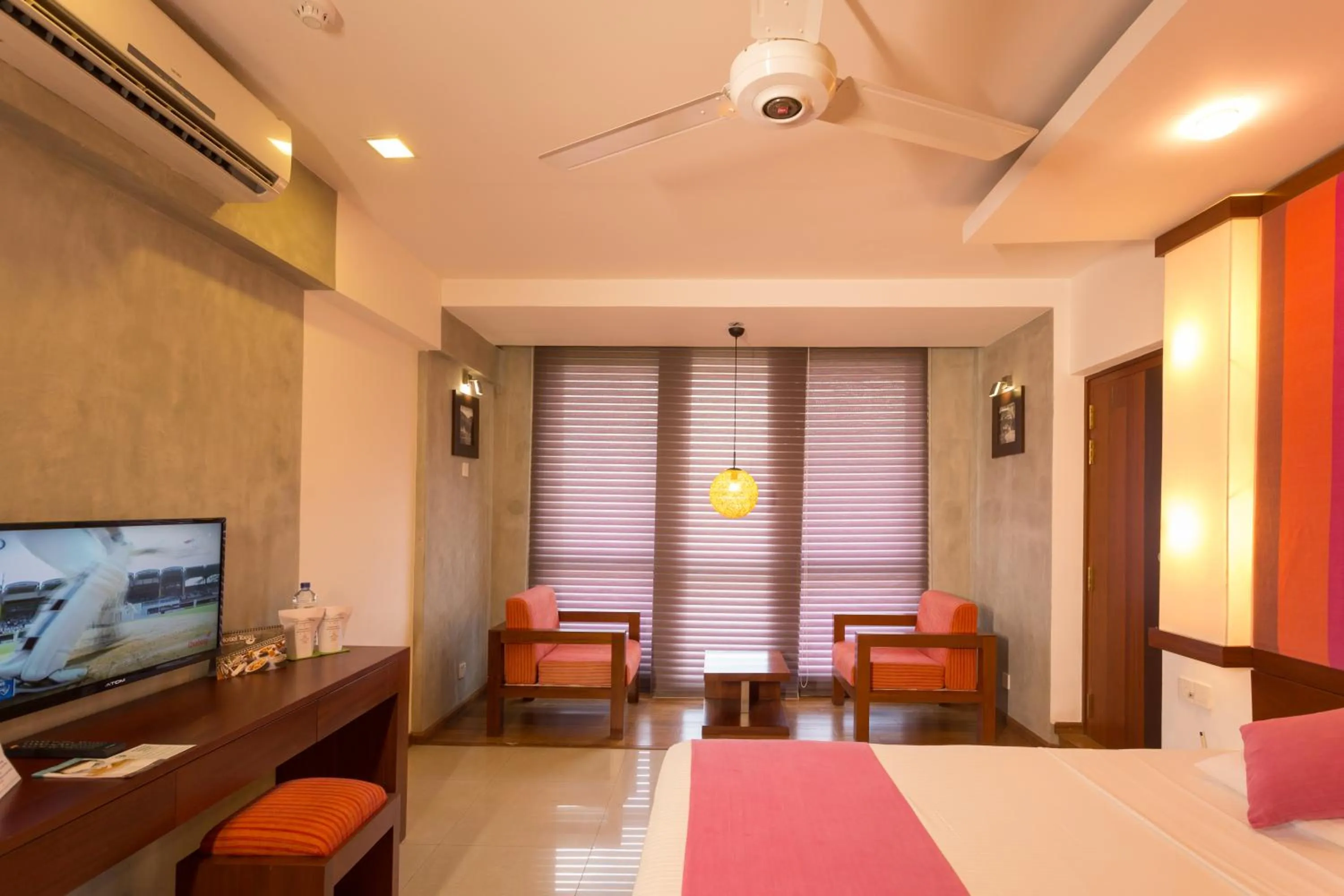 Bedroom, Bed in Hotel Topaz