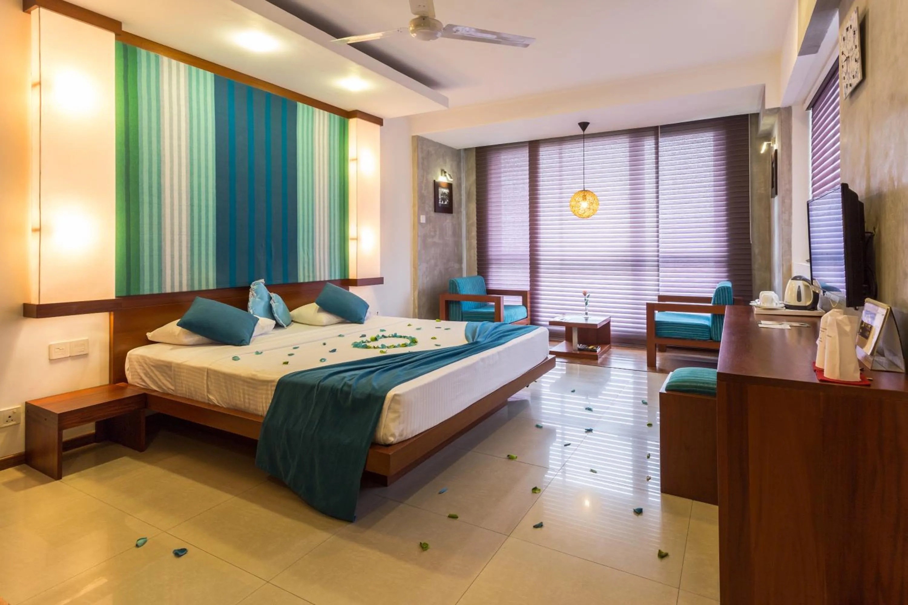 Bedroom, Bed in Hotel Topaz