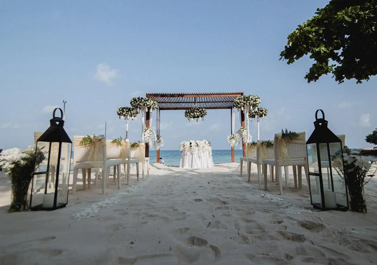 Beach in Ao Cho Grandview Hideaway Resort