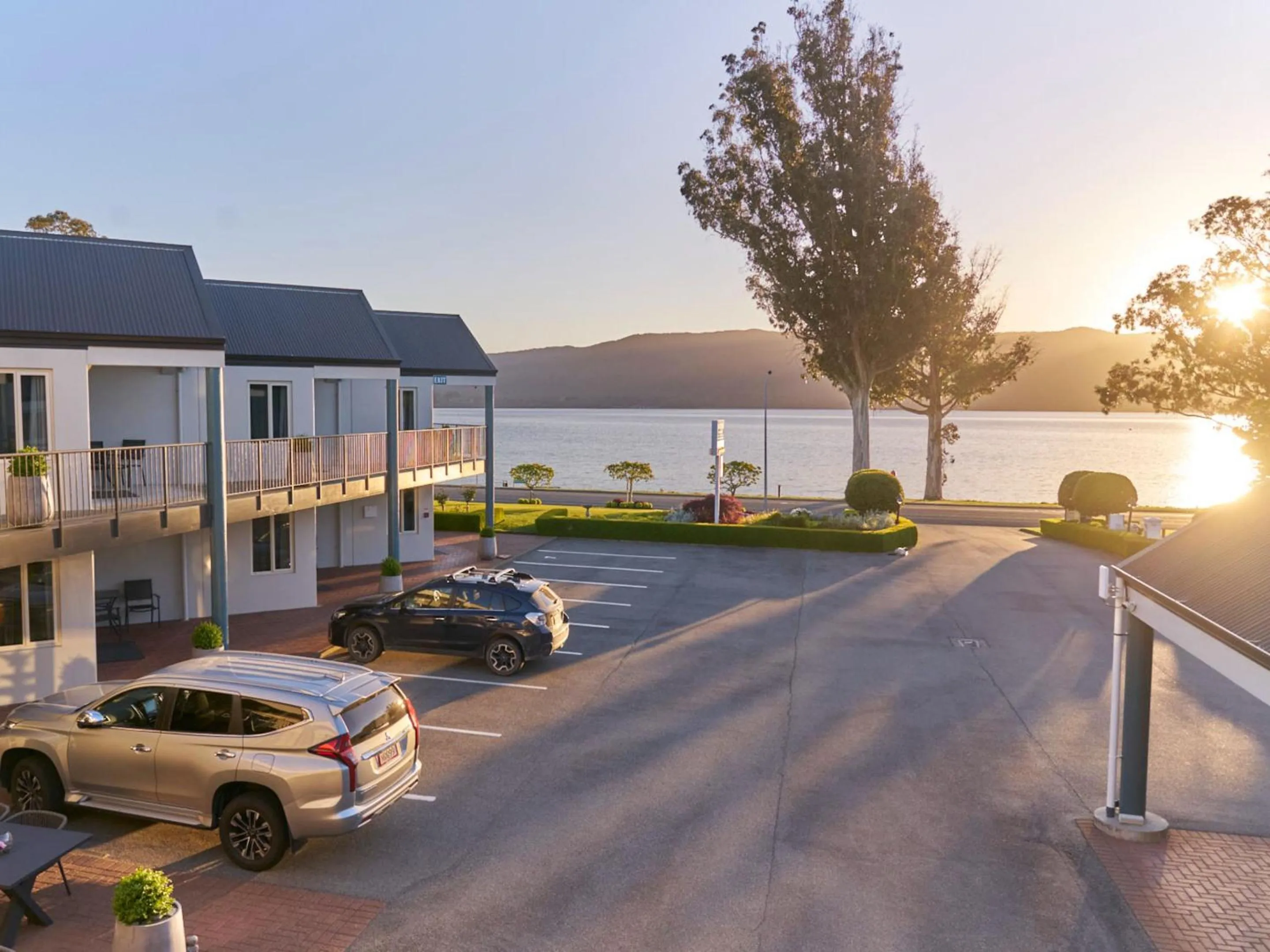 Property building in Radfords on the Lake