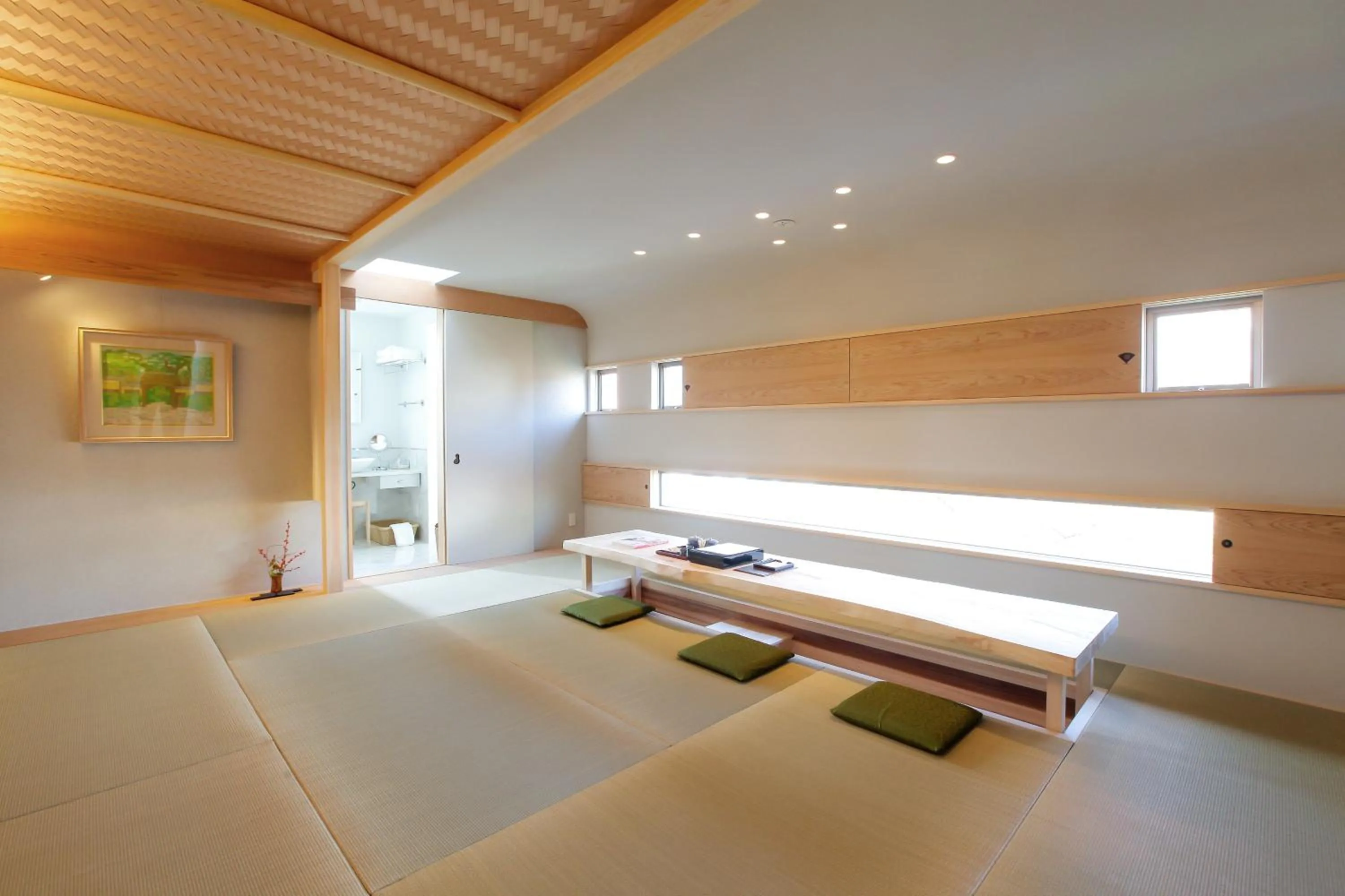 Photo of the whole room, Bed in Luxury Condo Shikine An Gion Shirakawa